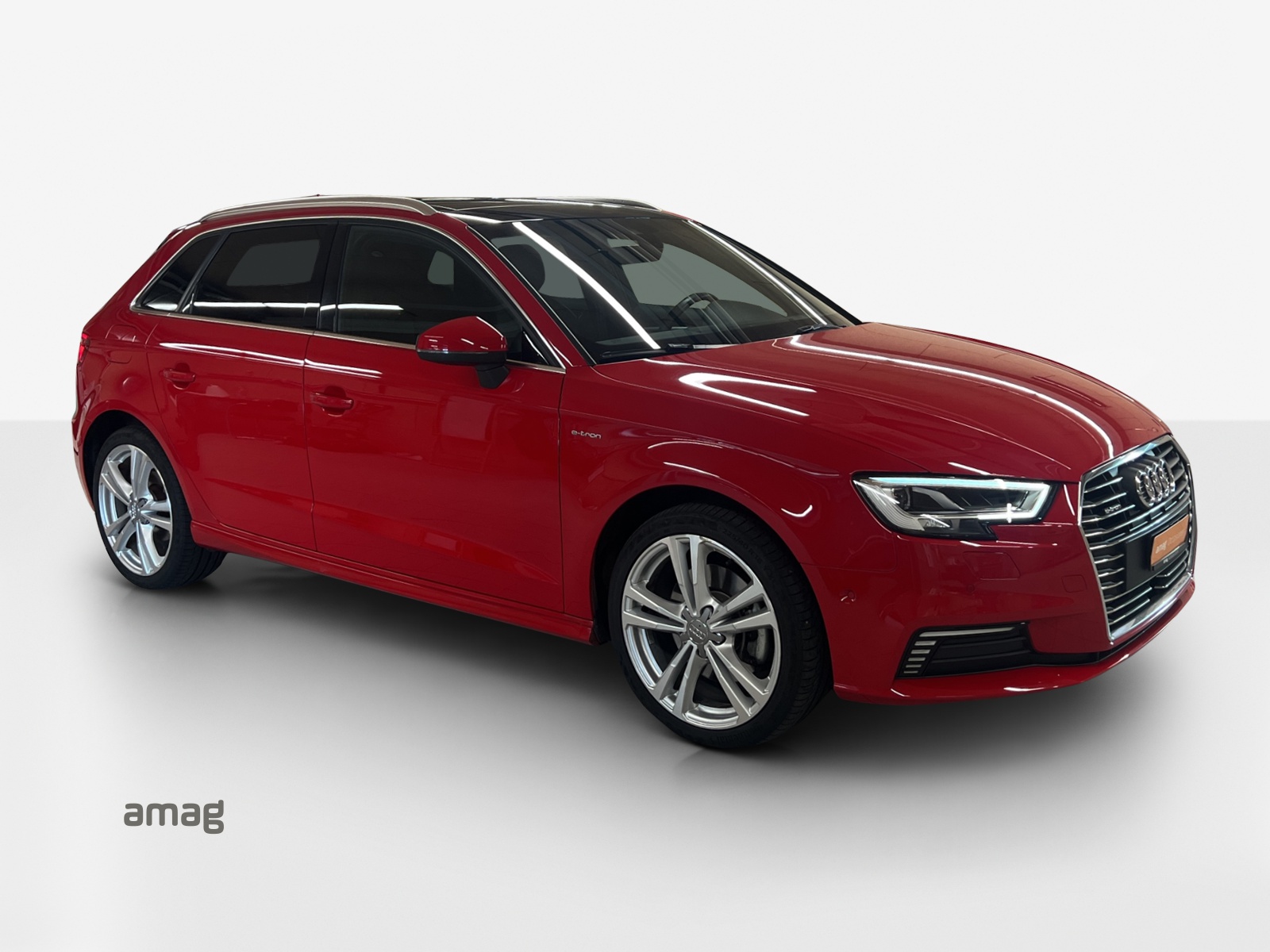 AUDI A3 Sportback 1.4 e-tron Sport S-tronic-image-5