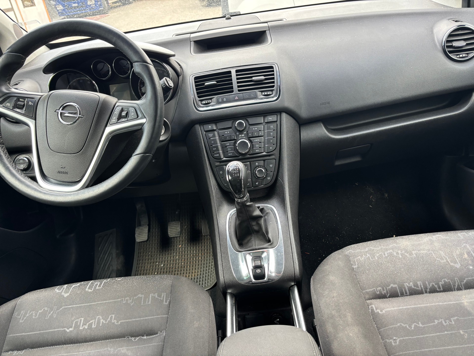 OPEL Meriva 1.4 Turbo Enjoy-image-8