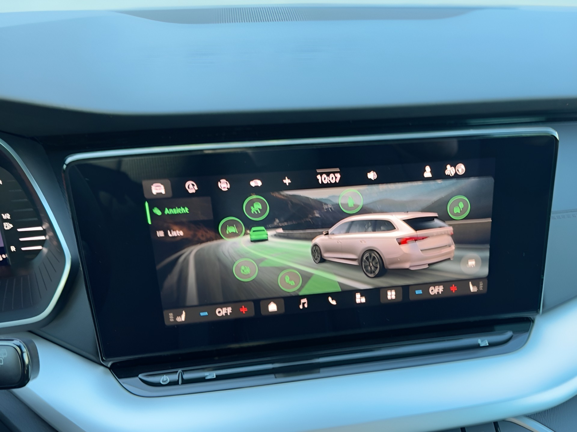 SKODA Octavia Combi 1.5 TSI mHEV DSG Selection-image-11