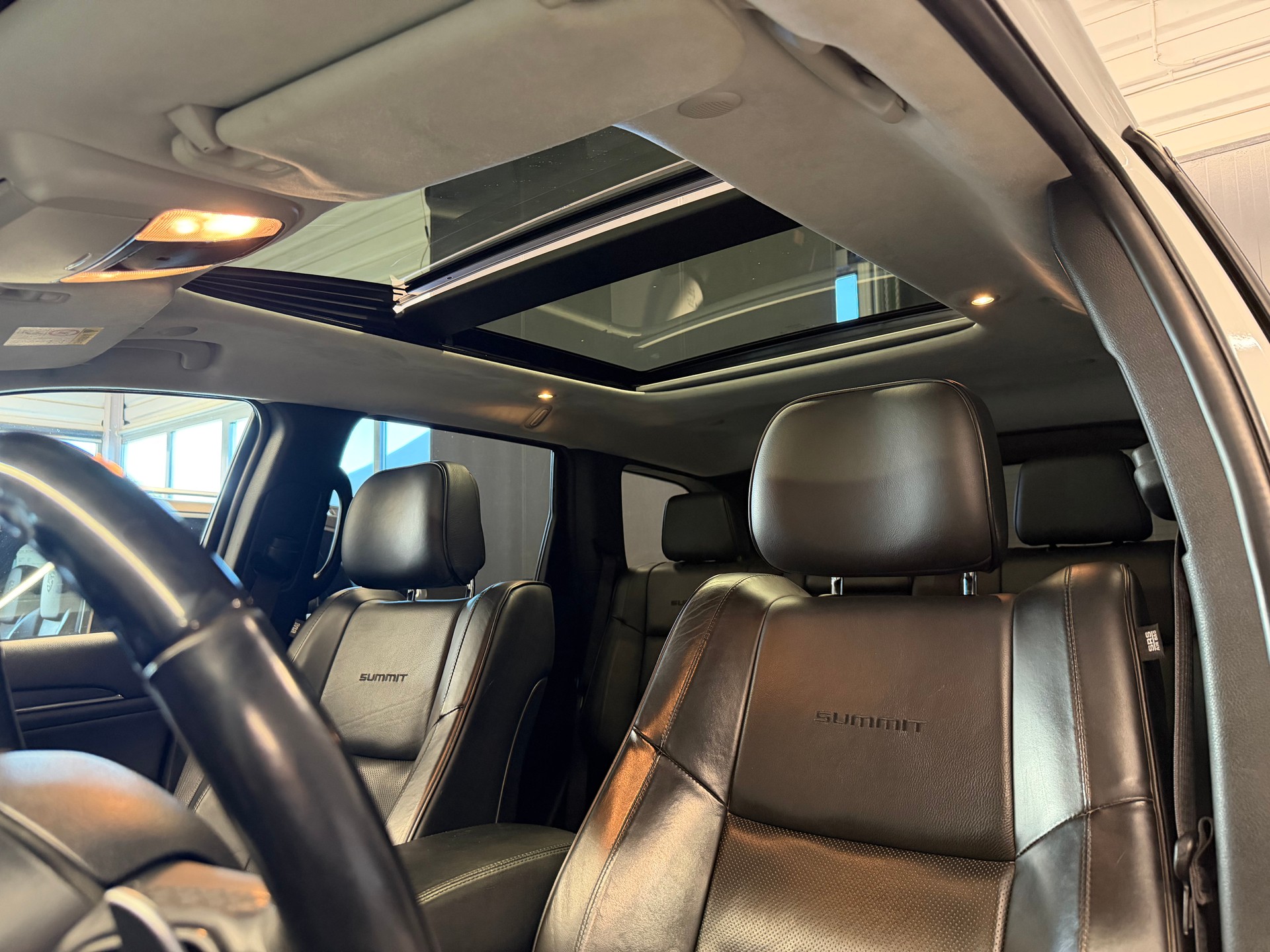 JEEP Grand Cherokee 3.0 CRD Summit Automatic-image-11
