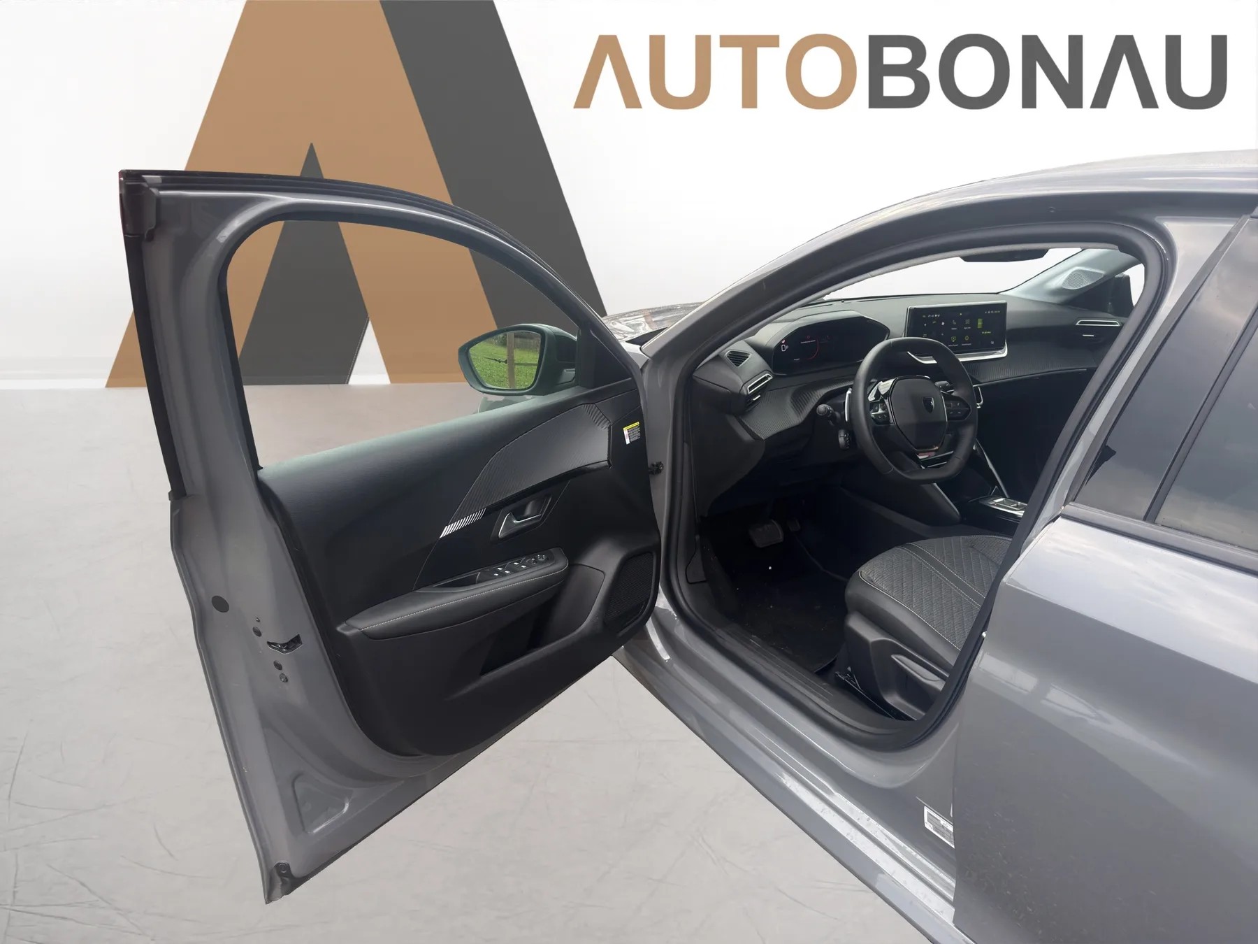 PEUGEOT 208 1.2 Hybrid Allure-image-9