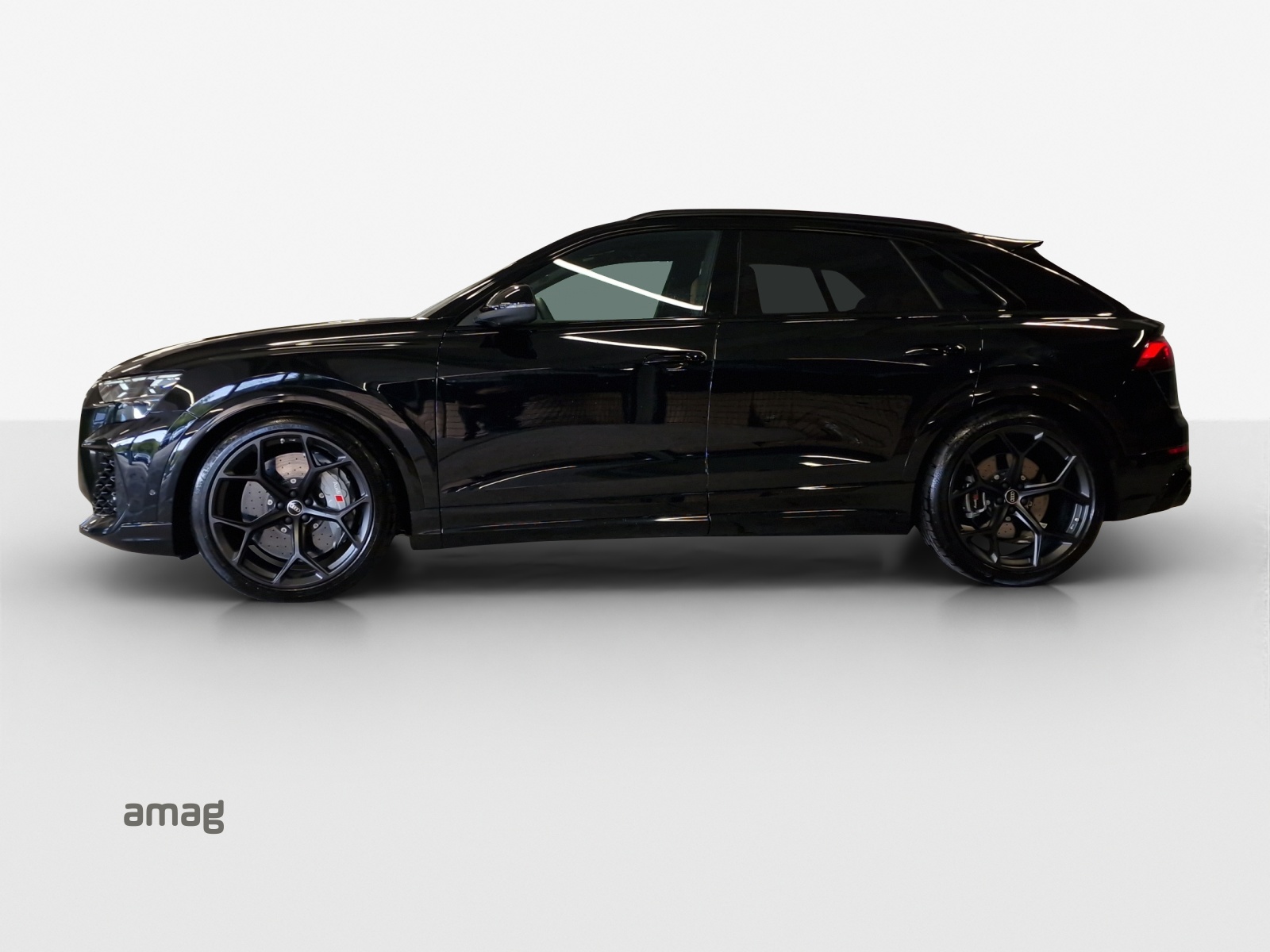 AUDI RSQ8 performance quattro-showroom-element-1