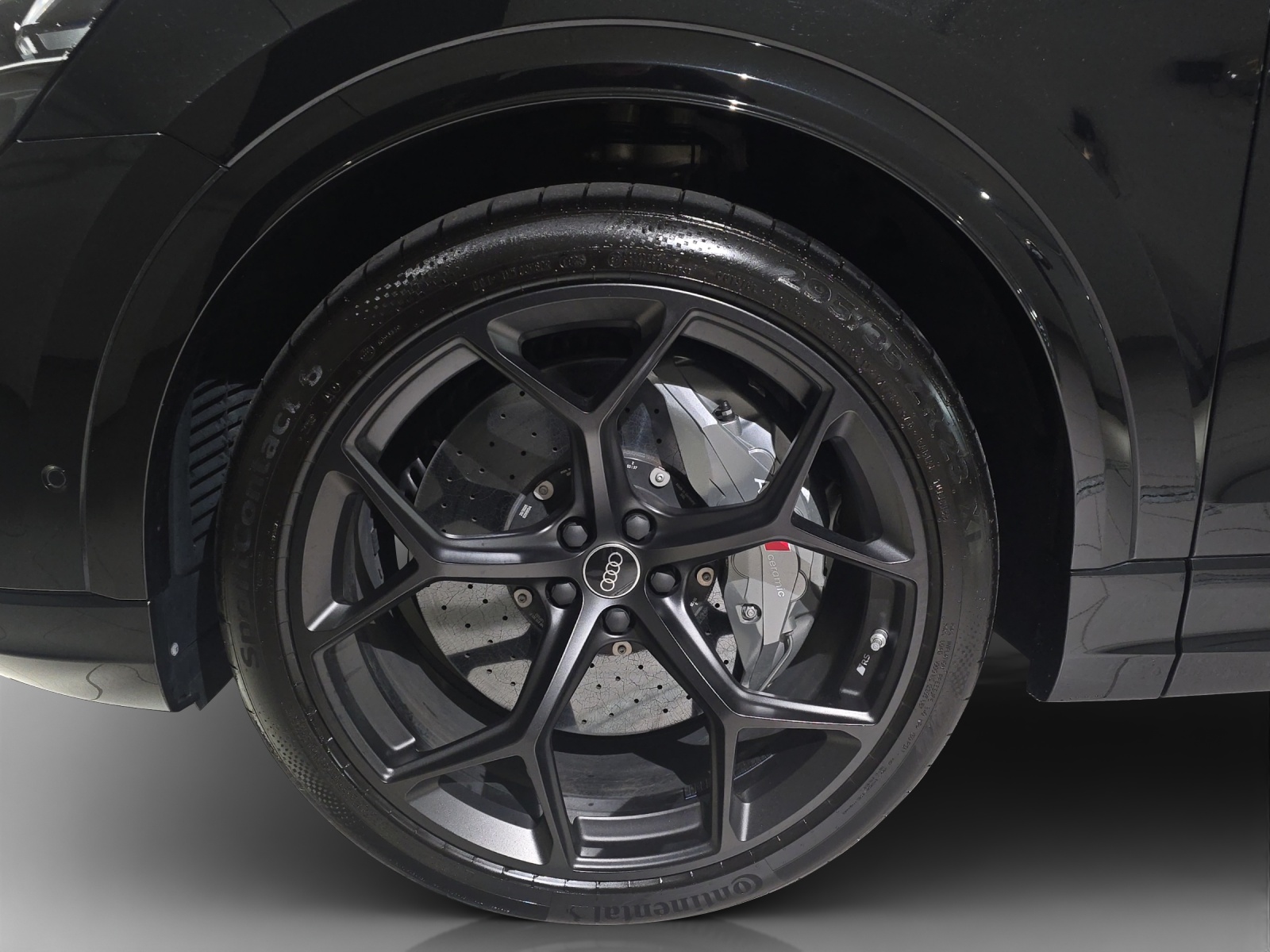 AUDI RSQ8 performance quattro-image-15