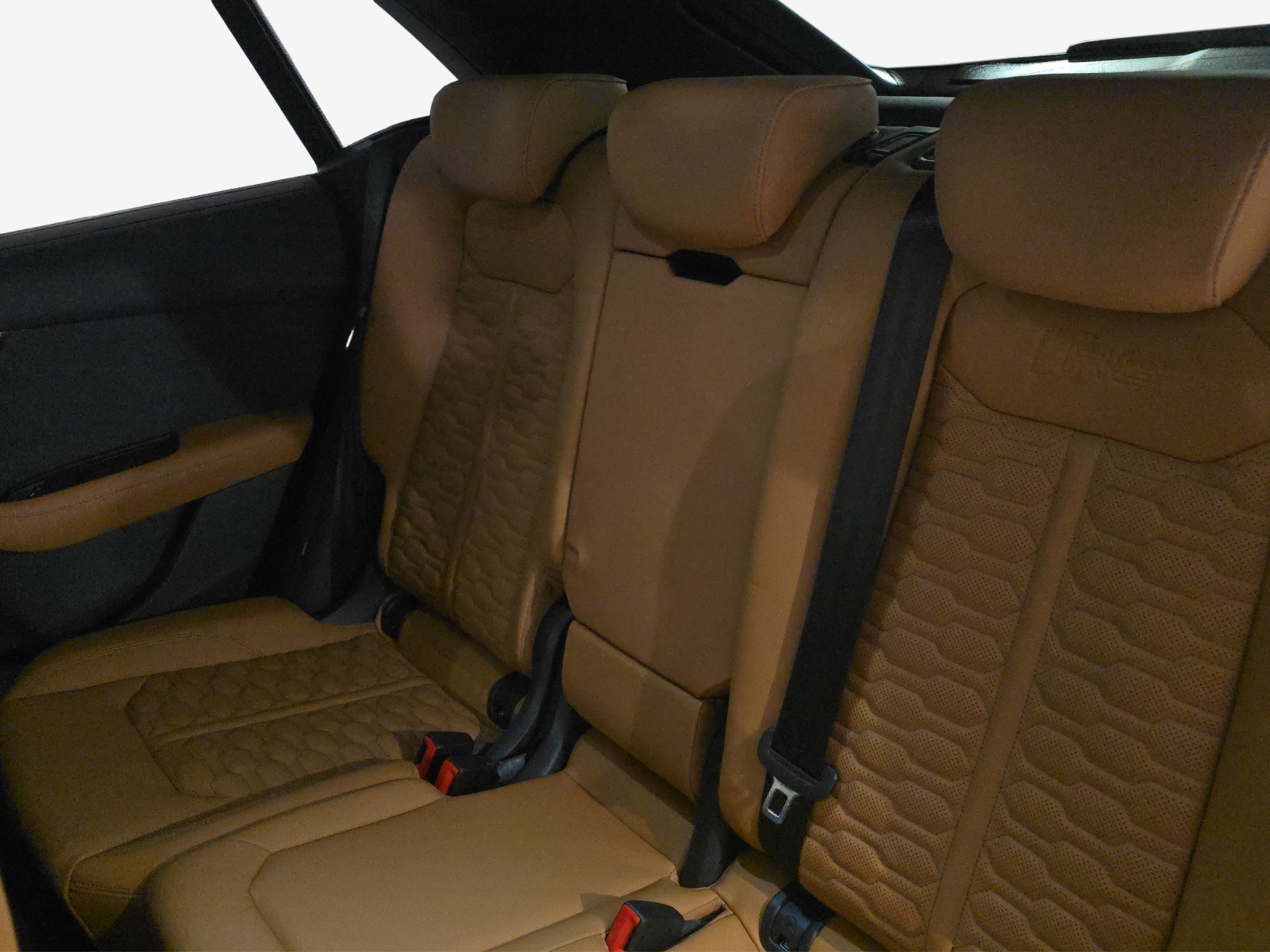 AUDI RSQ8 performance quattro-image-11