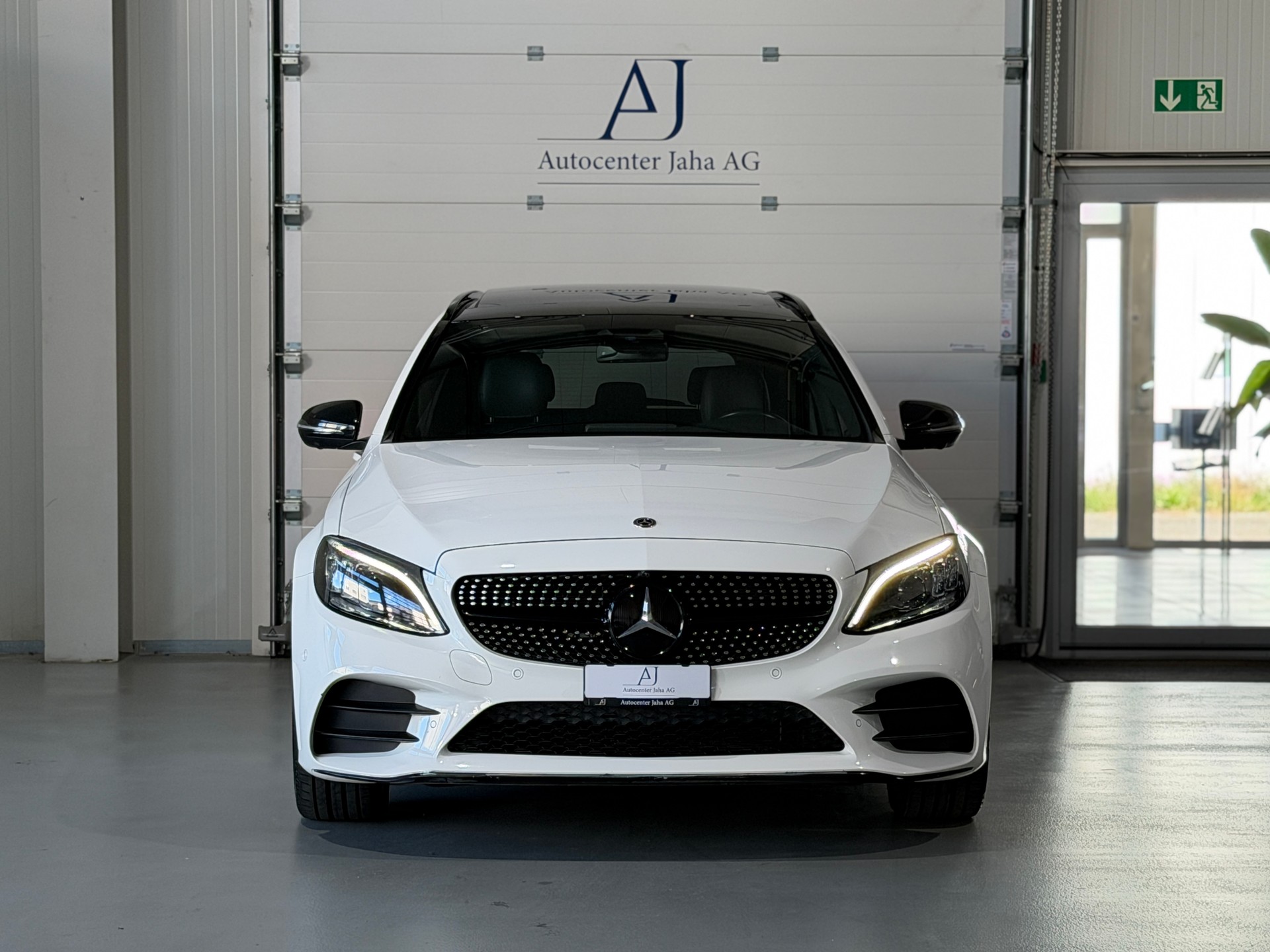 MERCEDES-BENZ C 220 d Swiss Star AMG Line 4M 9G-Tronic (CH)-showroom-element-3