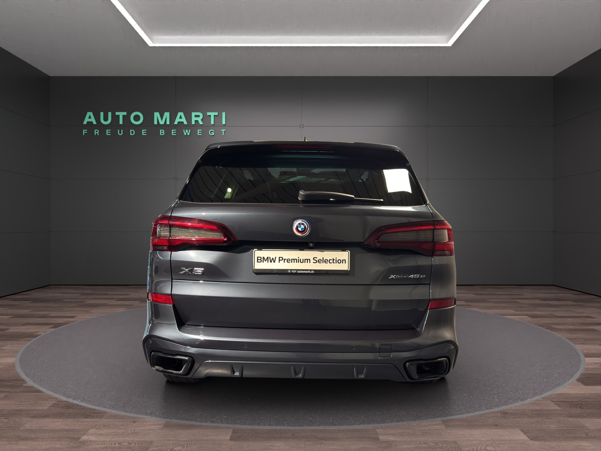 BMW X5 45e xDrive M Sport-showroom-element-3