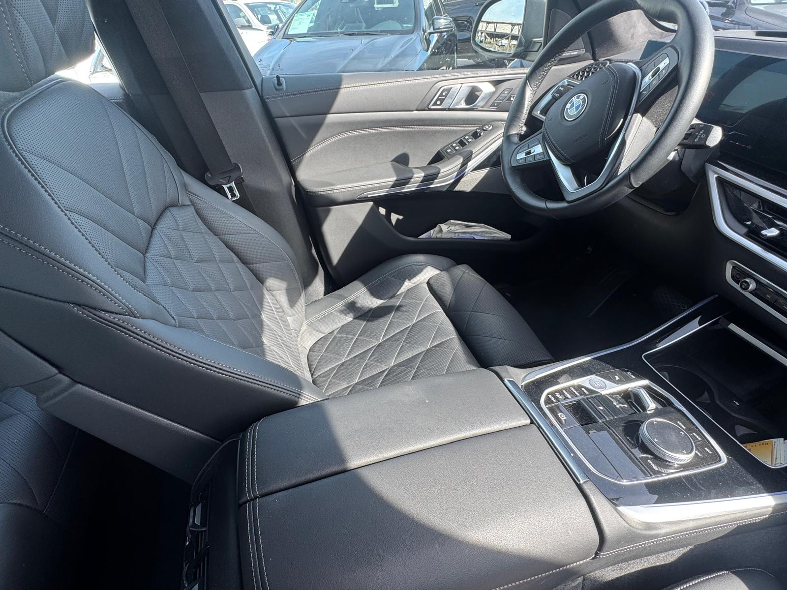 BMW X5 xDrive 48V 40i Steptronic-image-1