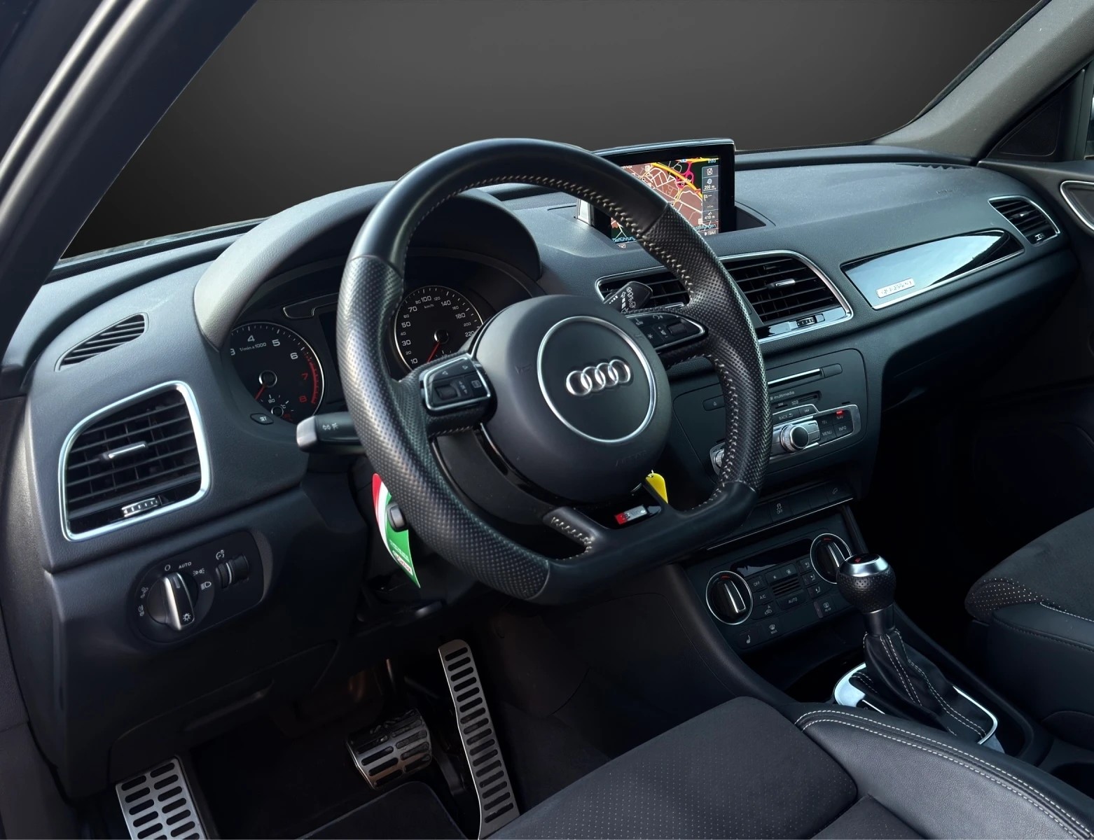 AUDI Q3 2.0 TFSI S-Line sport quattro S-tronic mit 220 PS-image-7
