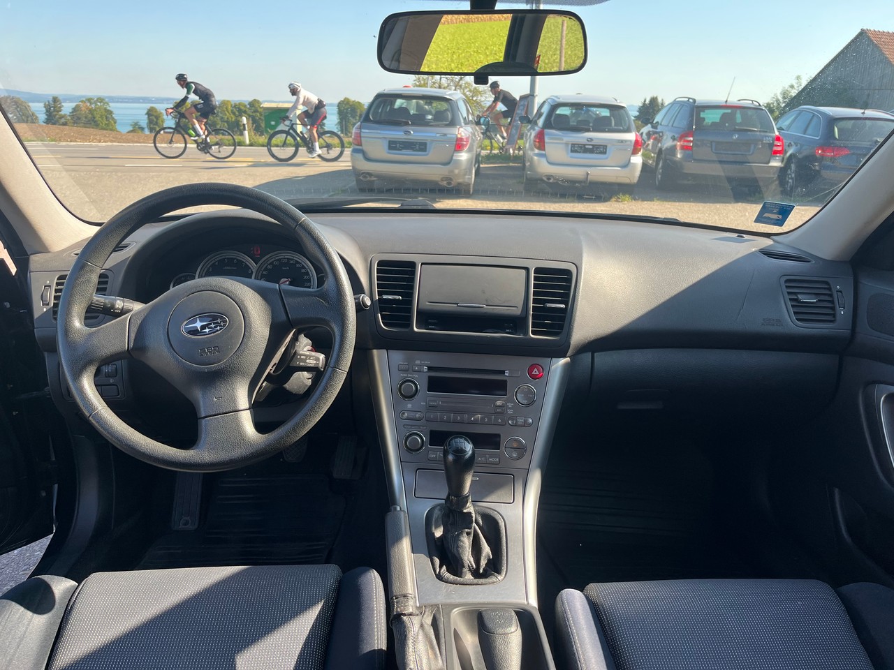 SUBARU Legacy 2.0i AWD-image-10