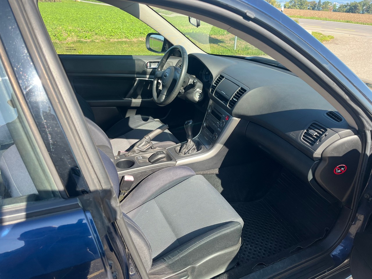 SUBARU Legacy 2.0i AWD-image-8