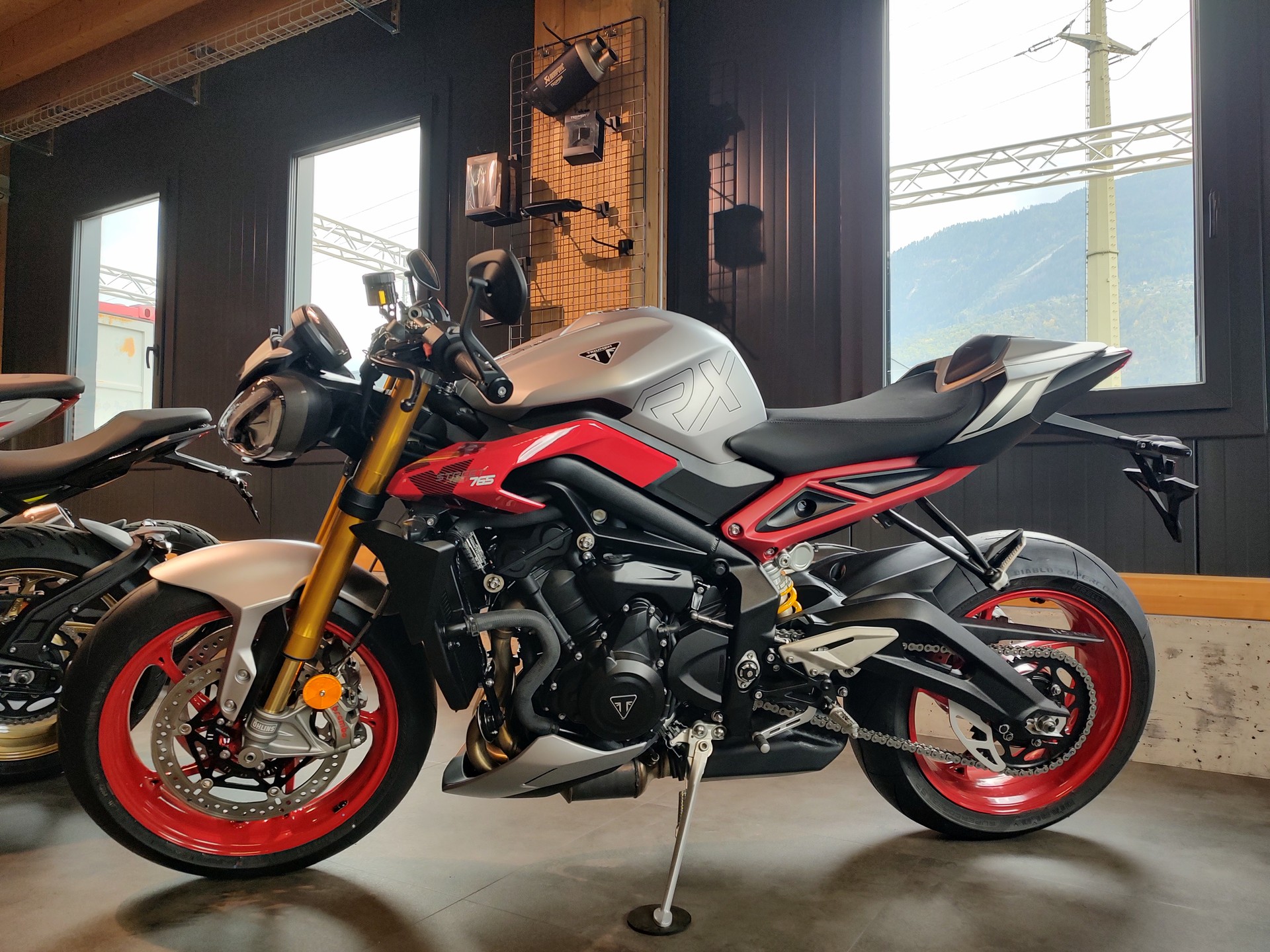 TRIUMPH RX-image-2