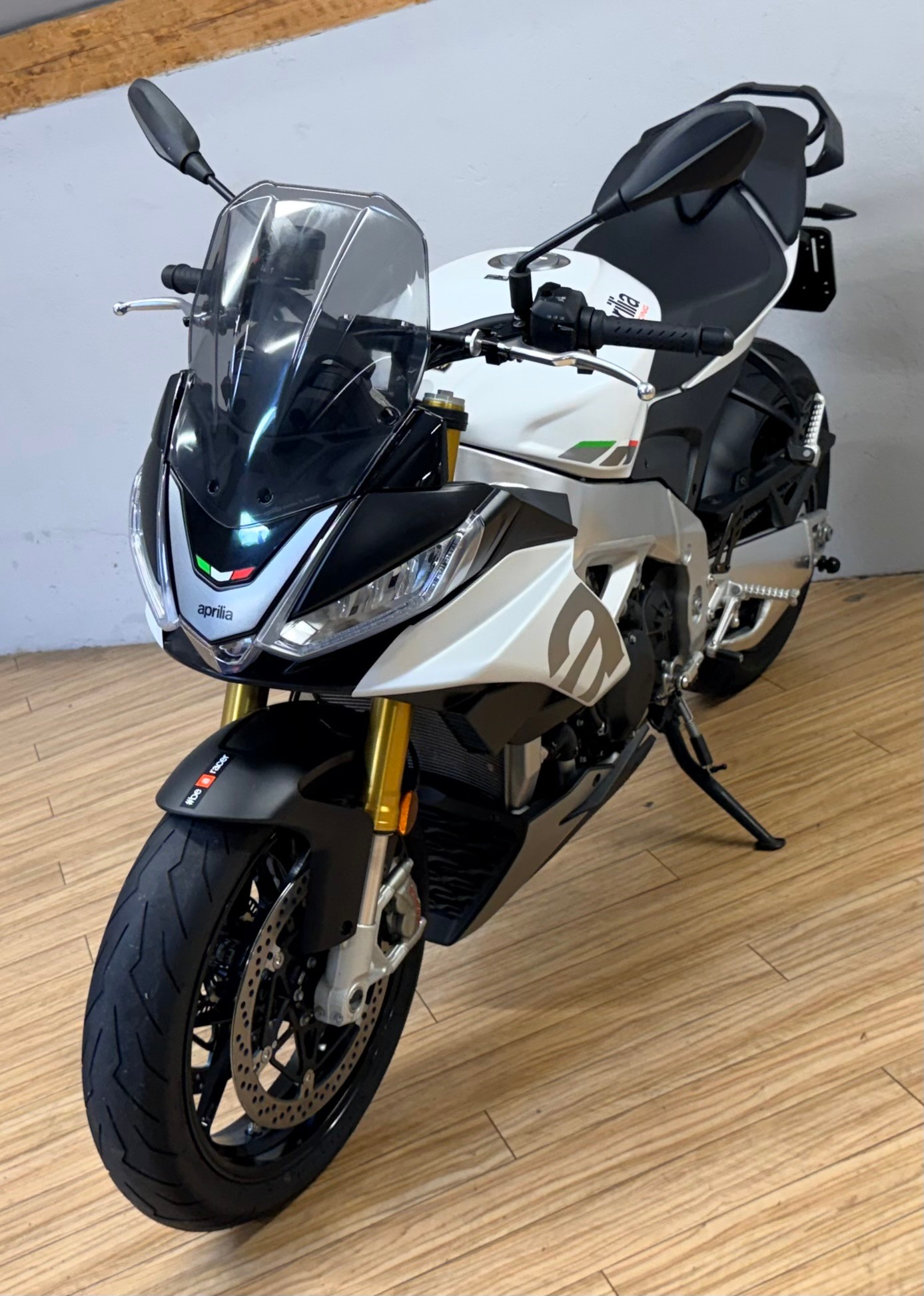 APRILIA Tuono V4 1100-image-5