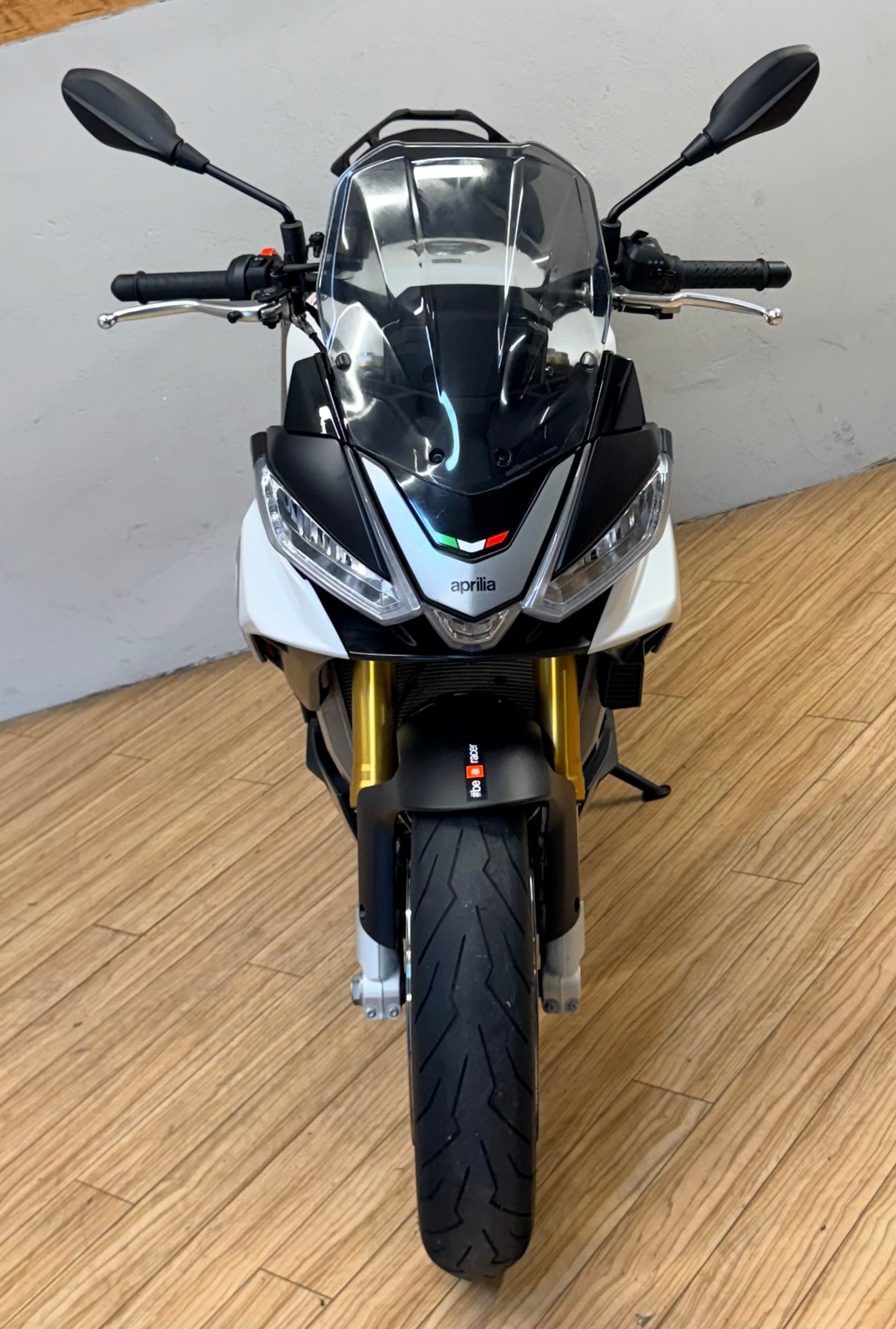 APRILIA Tuono V4 1100-image-6