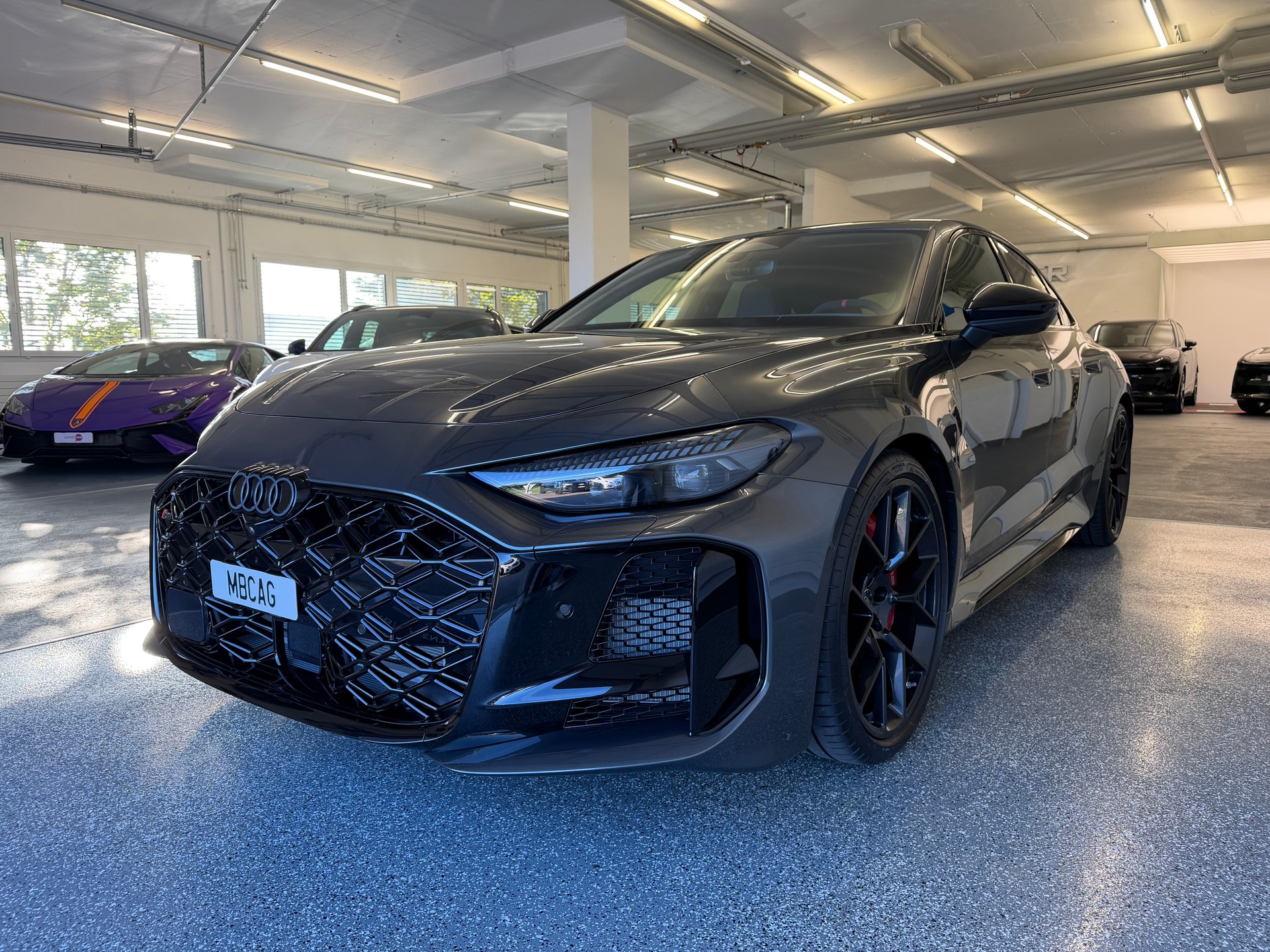 AUDI RS 5 Limousine, CH Typenschein, V-Max Anhebung, Tech pro Paket, Head up Display, OLED-showroom-element-3