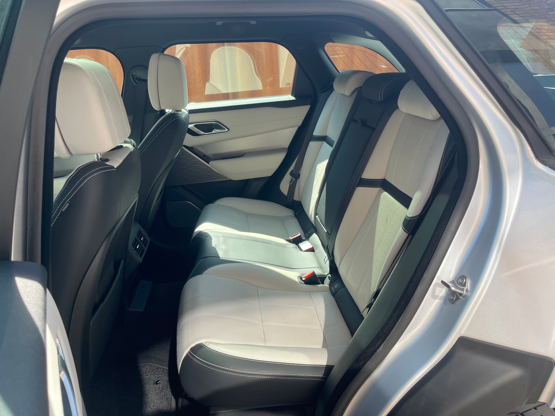 LAND ROVER Range Rover Velar R-Dynamic P 300 HSE Automatic-image-7