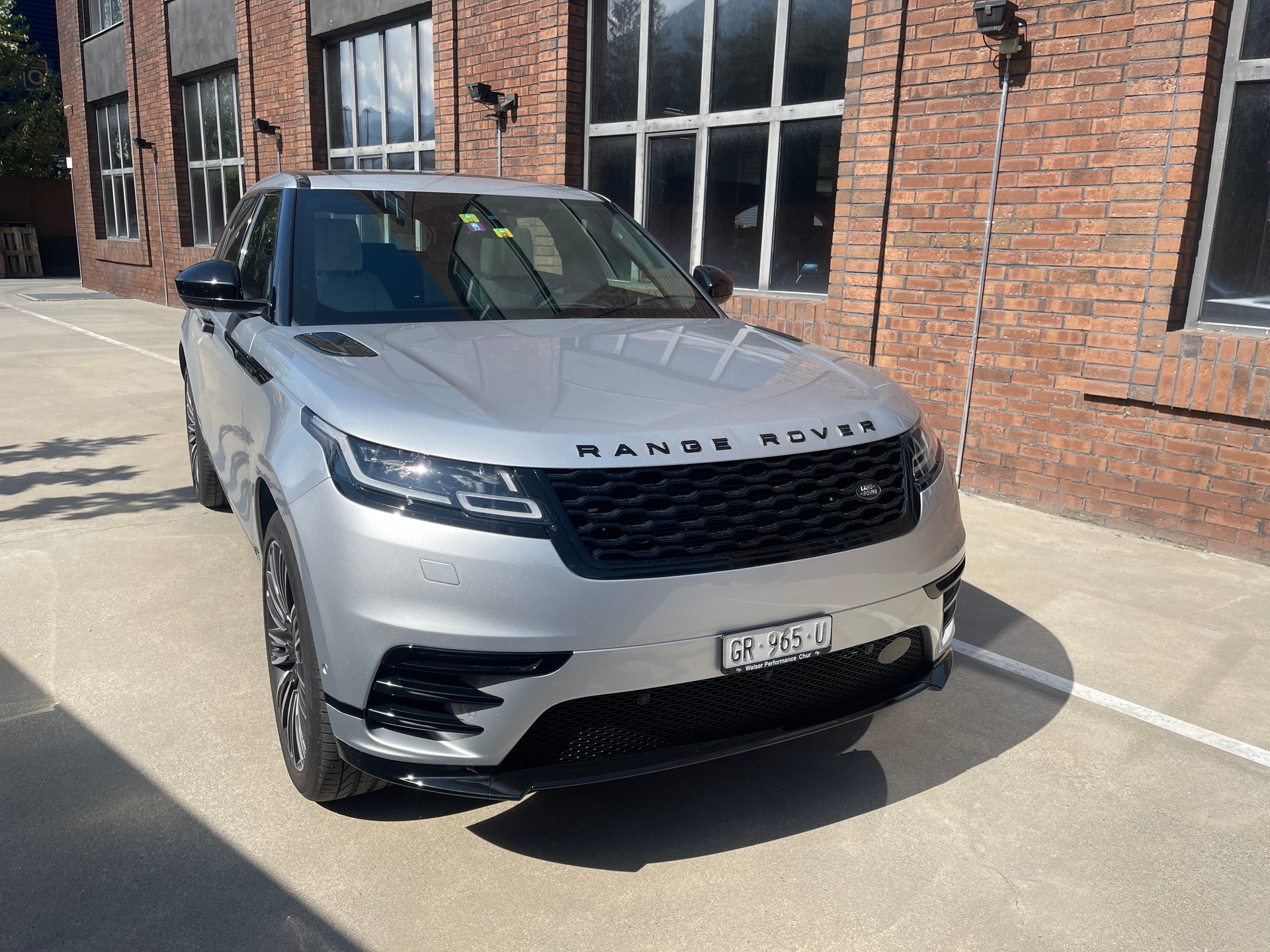 LAND ROVER Range Rover Velar R-Dynamic P 300 HSE Automatic-image-1