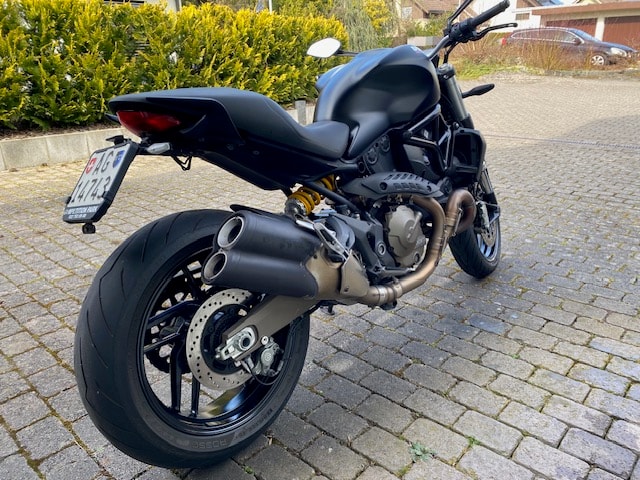 DUCATI Monster 821 Dark-image-3