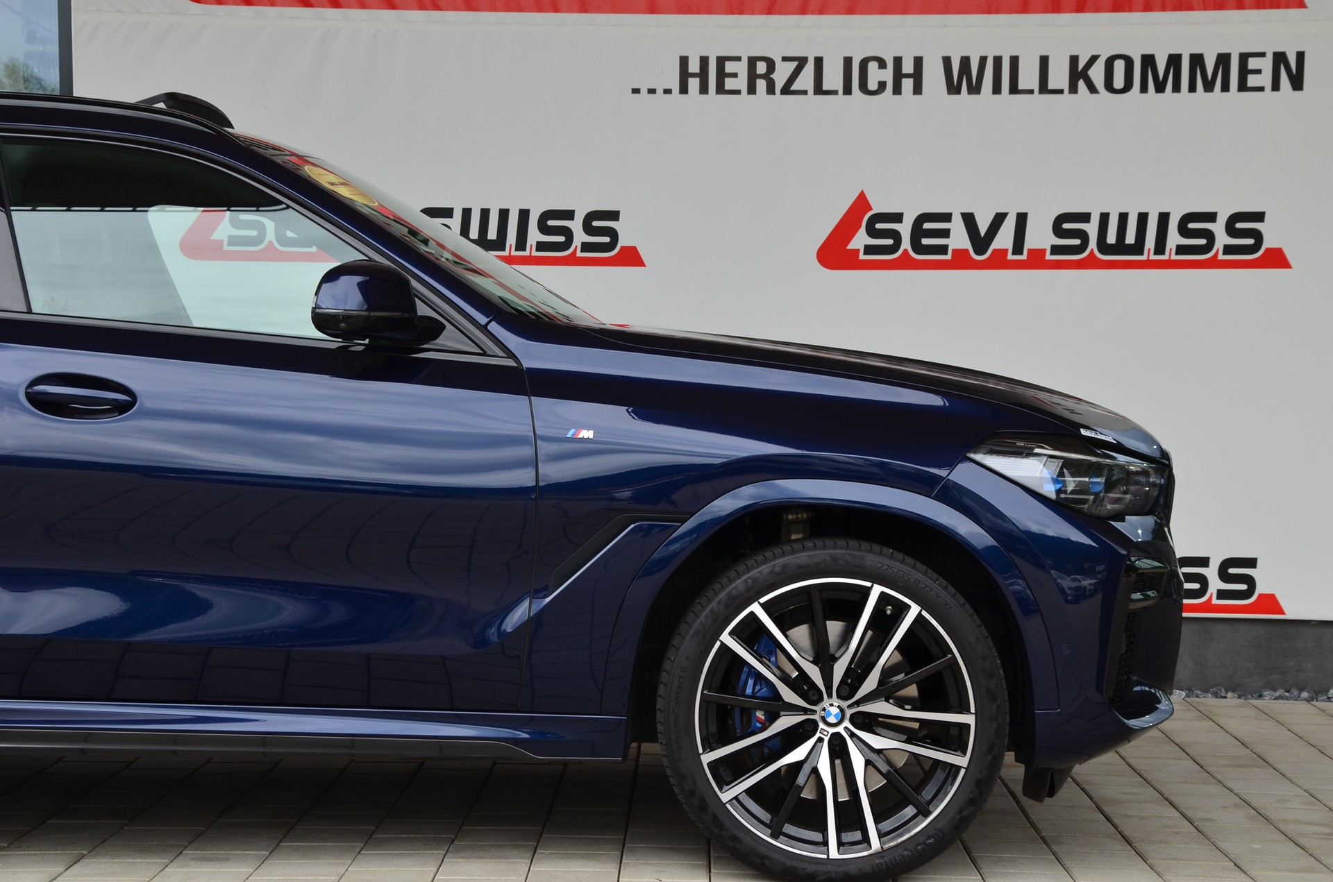 BMW X6 xDrive 48V 40d Steptronic M Sport Tansanitblau*Frisch ab MFK,1 Jahr oder 20'000km Garantie*-showroom-element-2