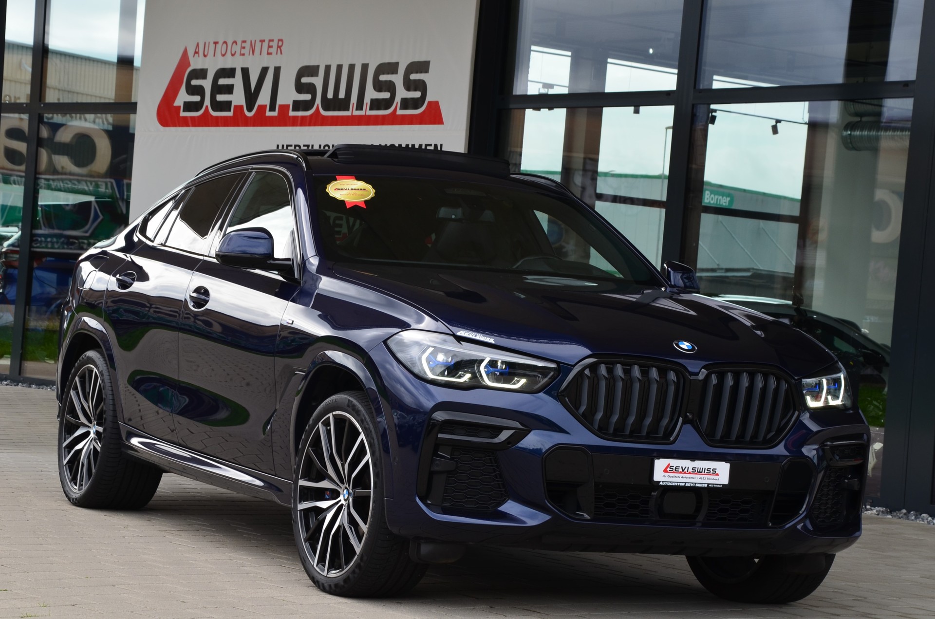 BMW X6 xDrive 48V 40d Steptronic M Sport Tansanitblau*Frisch ab MFK,1 Jahr oder 20'000km Garantie*-showroom-element-1
