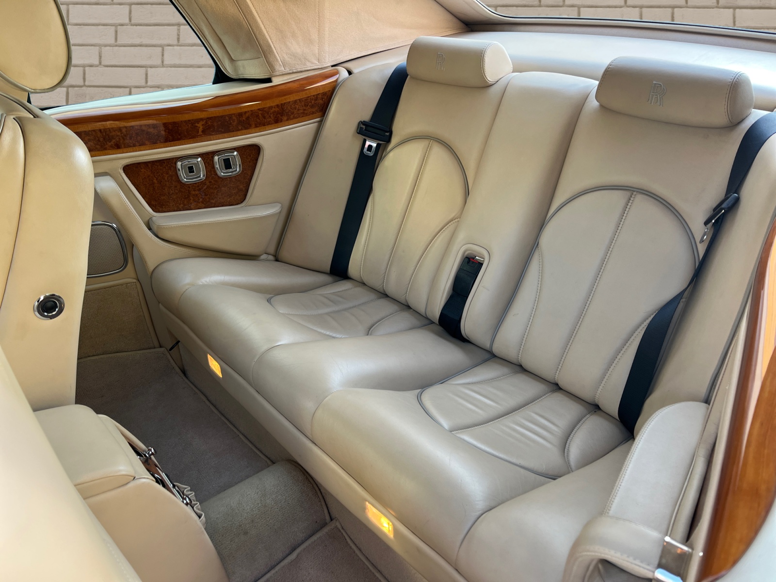 ROLLS-ROYCE Corniche Last of Line Nr. 54 of 56-image-10