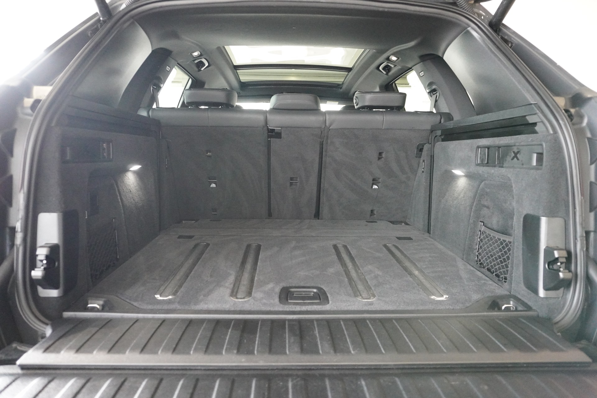 BMW X5 xDrive 48V 40d M Sport Steptronic-image-17