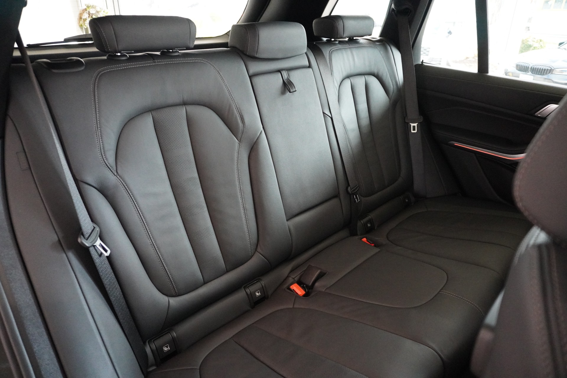 BMW X5 xDrive 48V 40d M Sport Steptronic-image-14