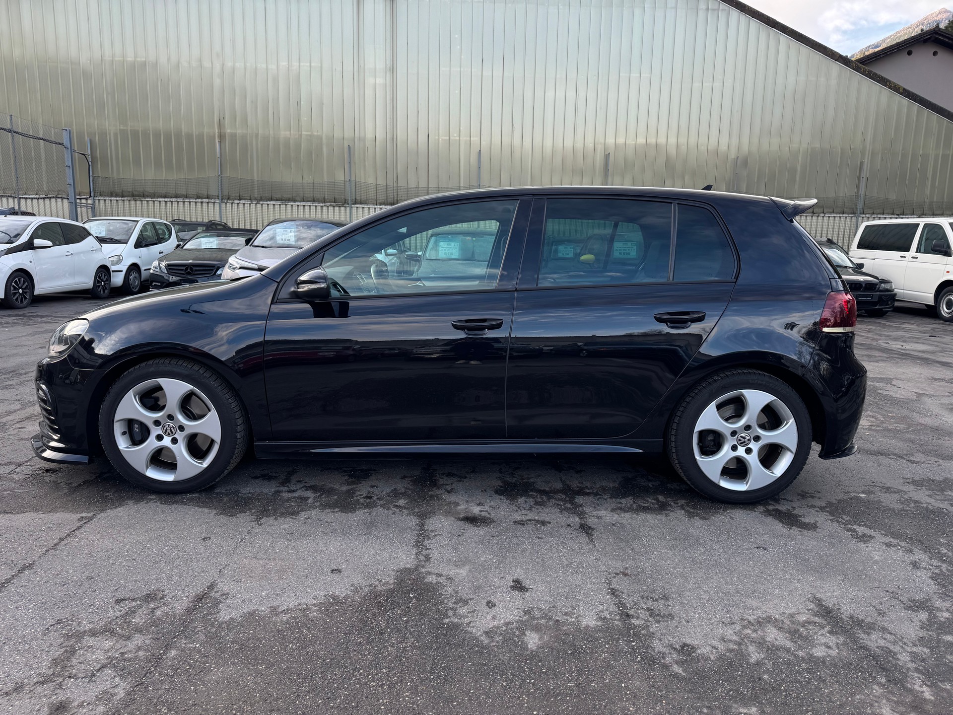 VW Golf 2.0 TSI R 4Motion DSG-image-7