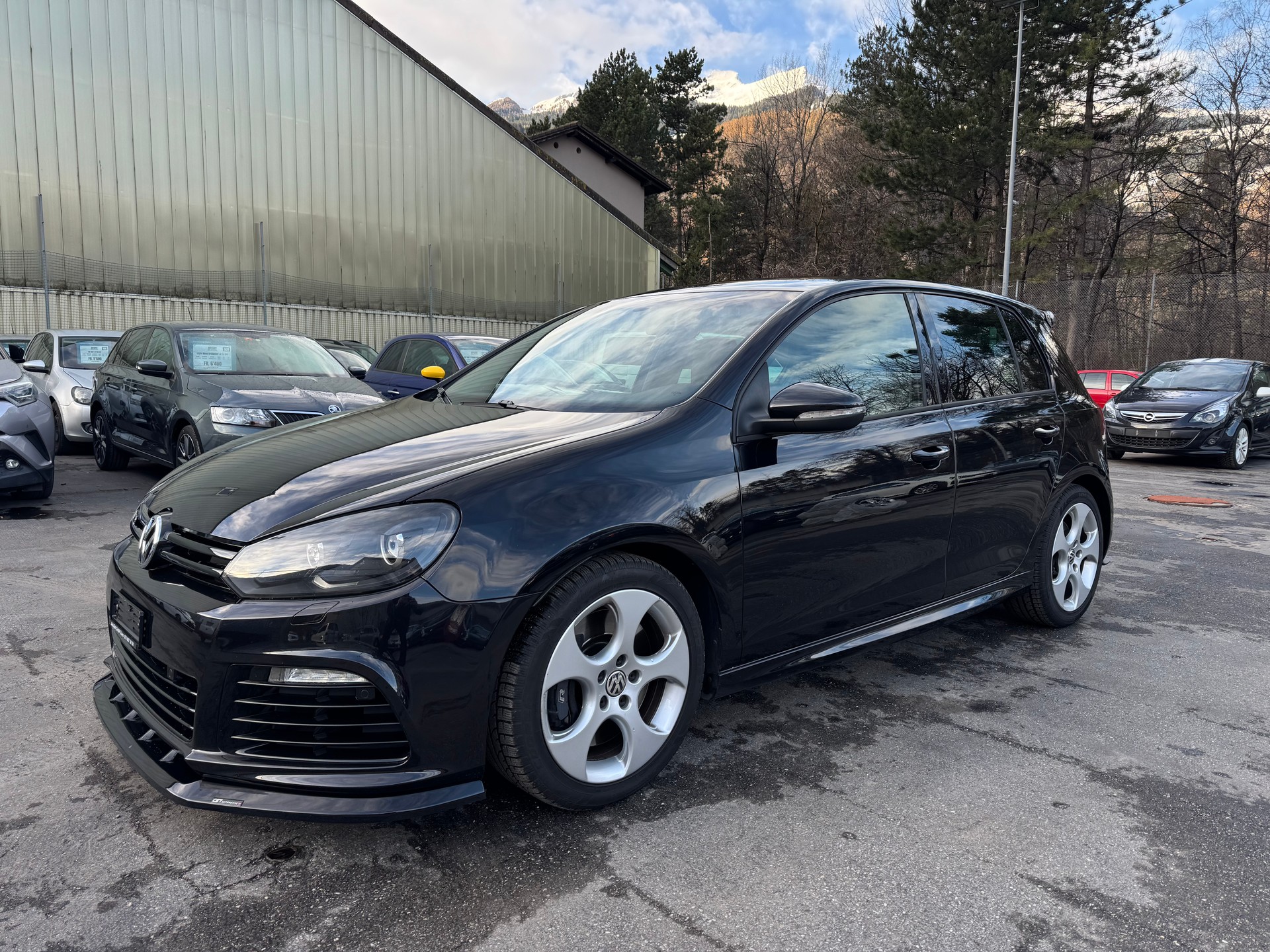 VW Golf 2.0 TSI R 4Motion DSG-image-8
