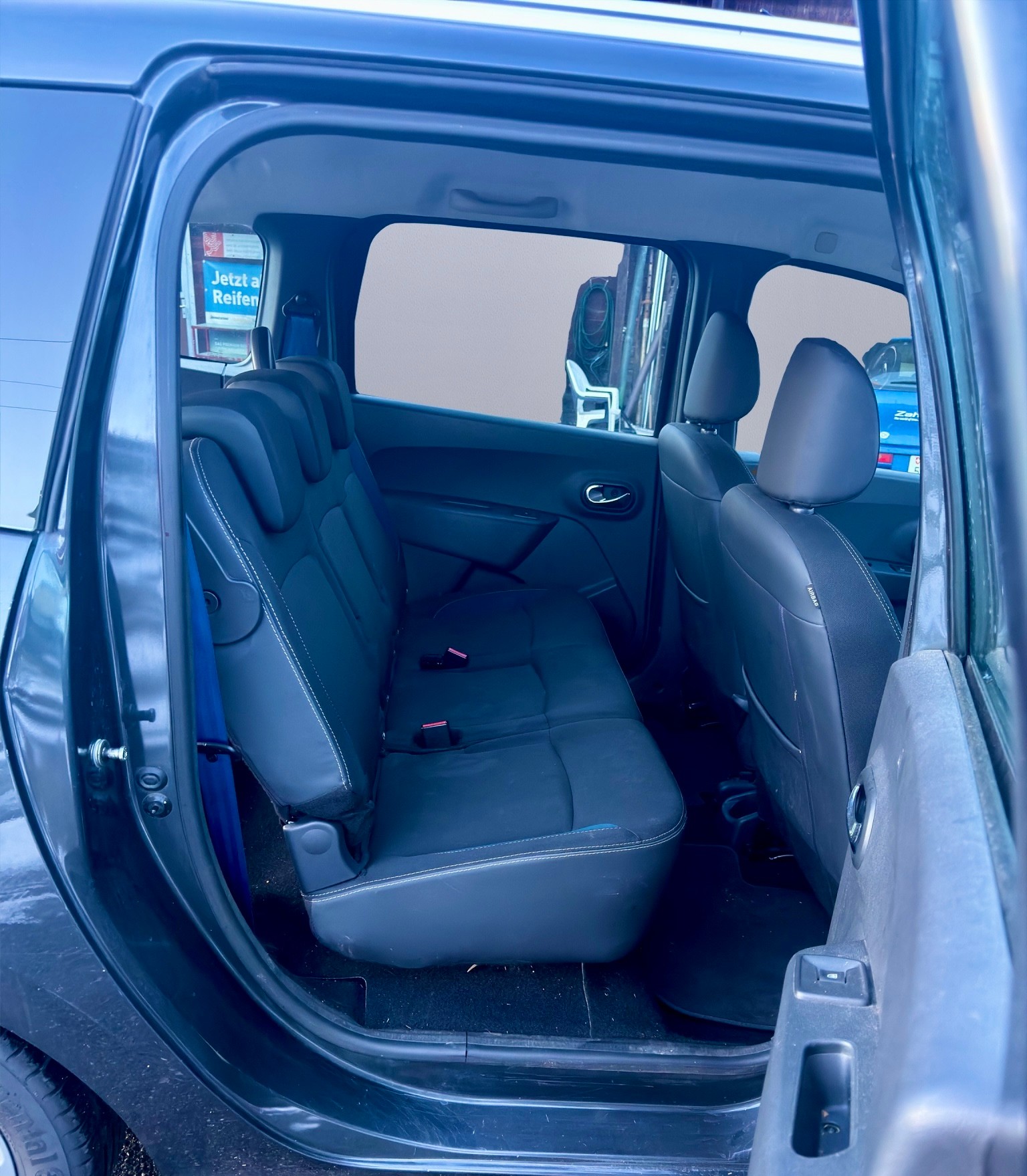 DACIA Lodgy 1.2 Turbo Celebration-image-19