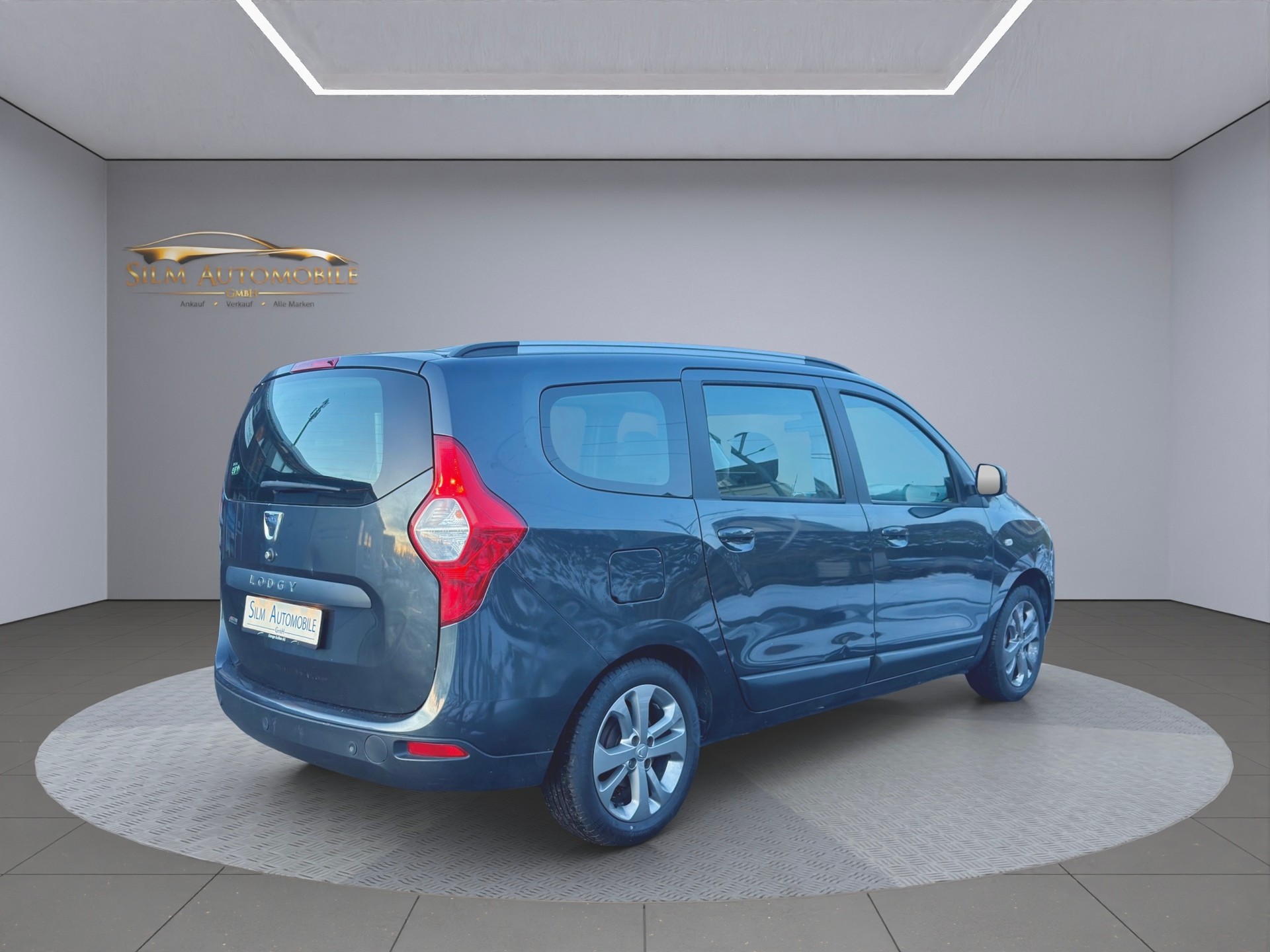 DACIA Lodgy 1.2 Turbo Celebration-image-6