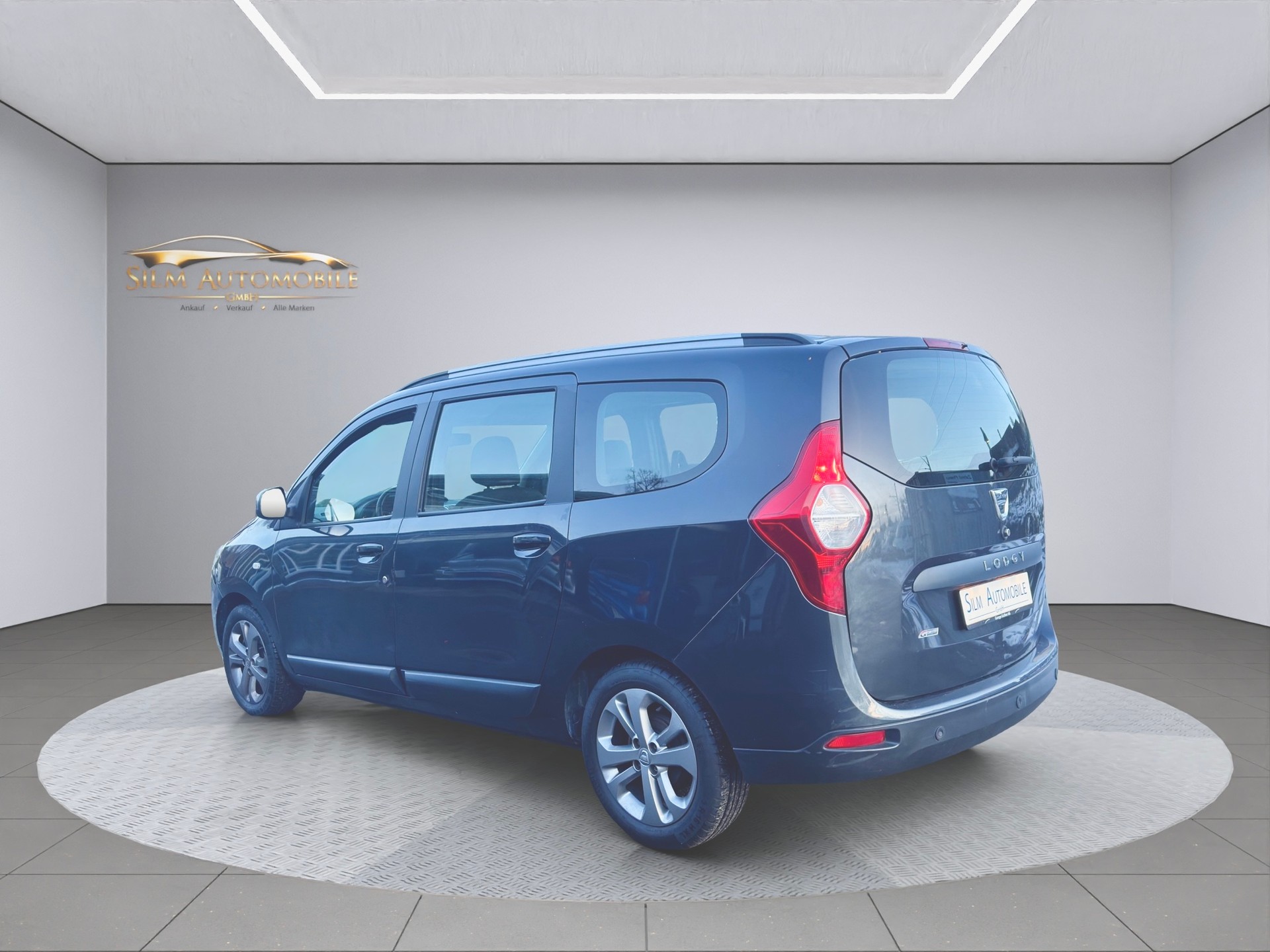 DACIA Lodgy 1.2 Turbo Celebration-image-5