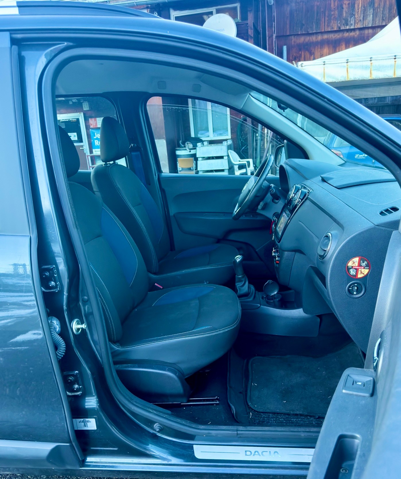 DACIA Lodgy 1.2 Turbo Celebration-image-17