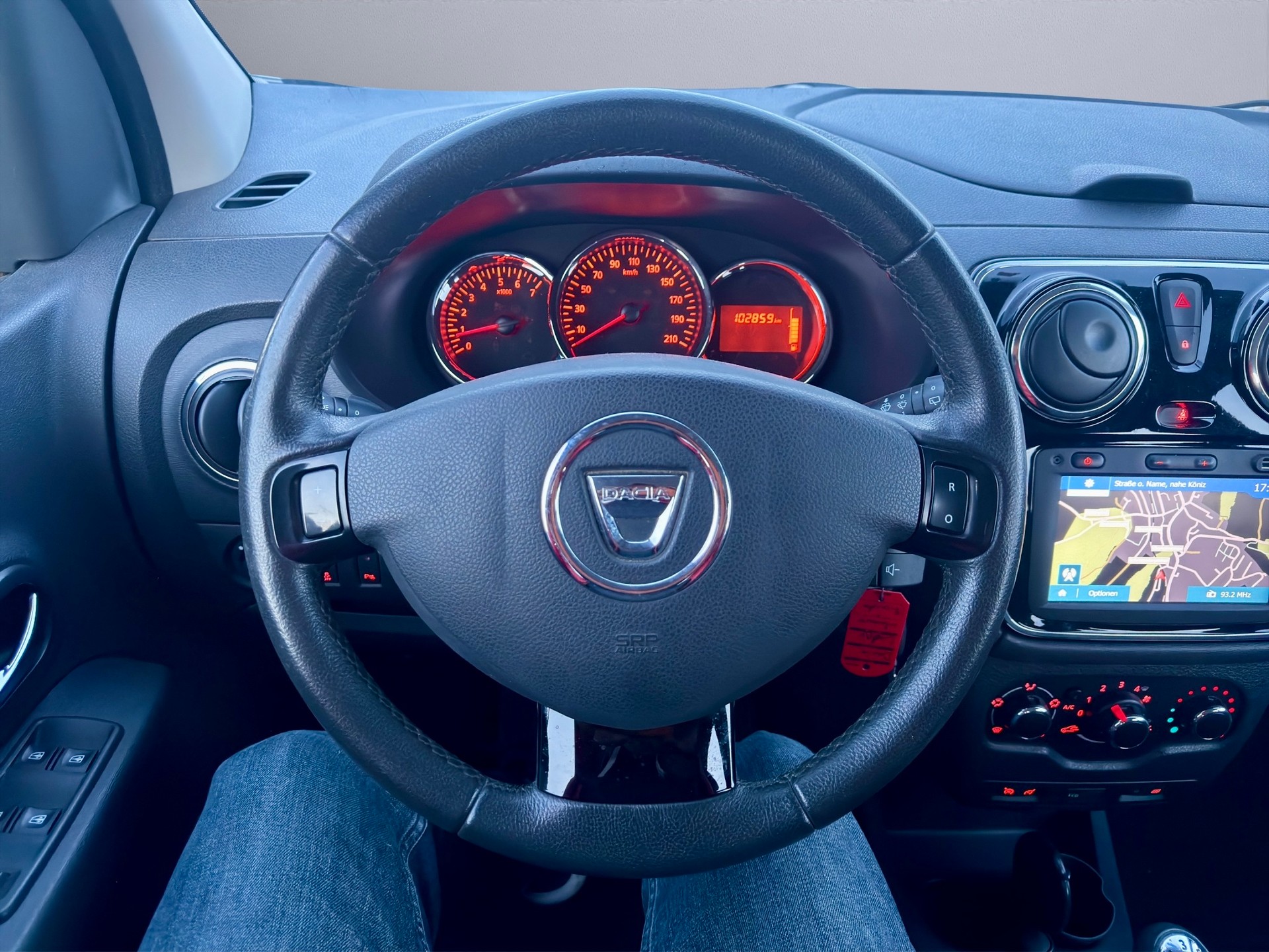 DACIA Lodgy 1.2 Turbo Celebration-image-12