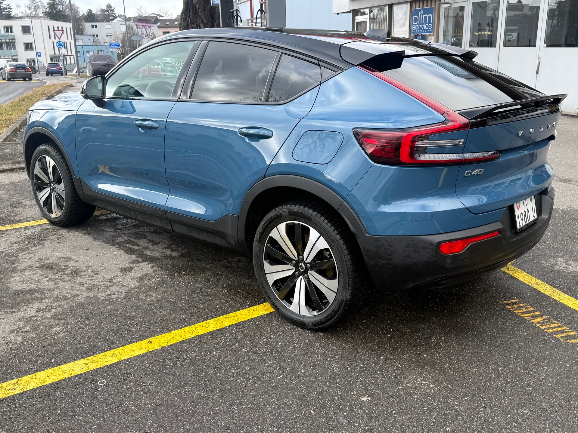 VOLVO C40 Recharge P8 Twin AWD Pure Electric Ultimate-image-5