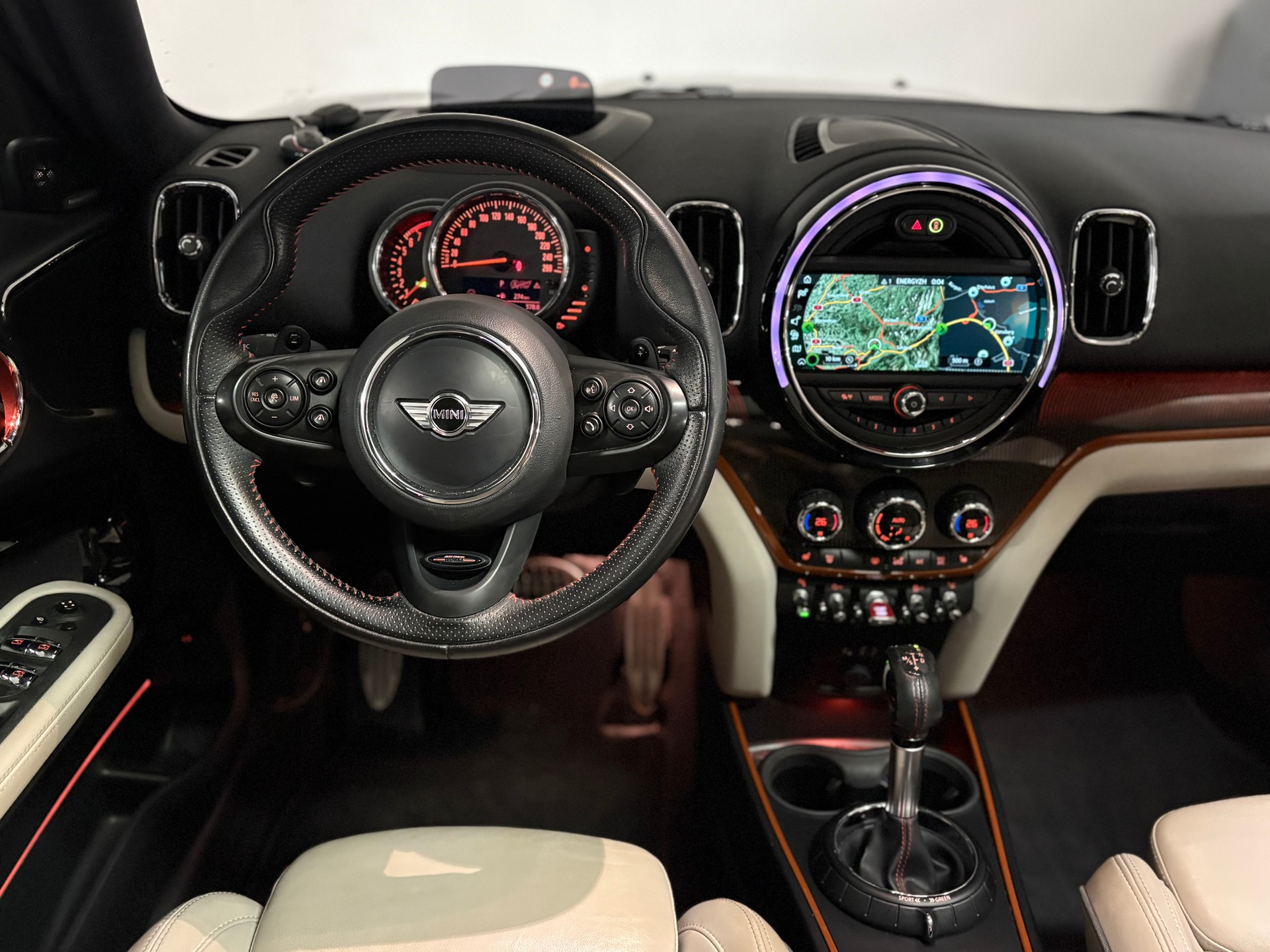 MINI Countryman Cooper S ALL4 Steptronic Frisch ab MFK-image-12