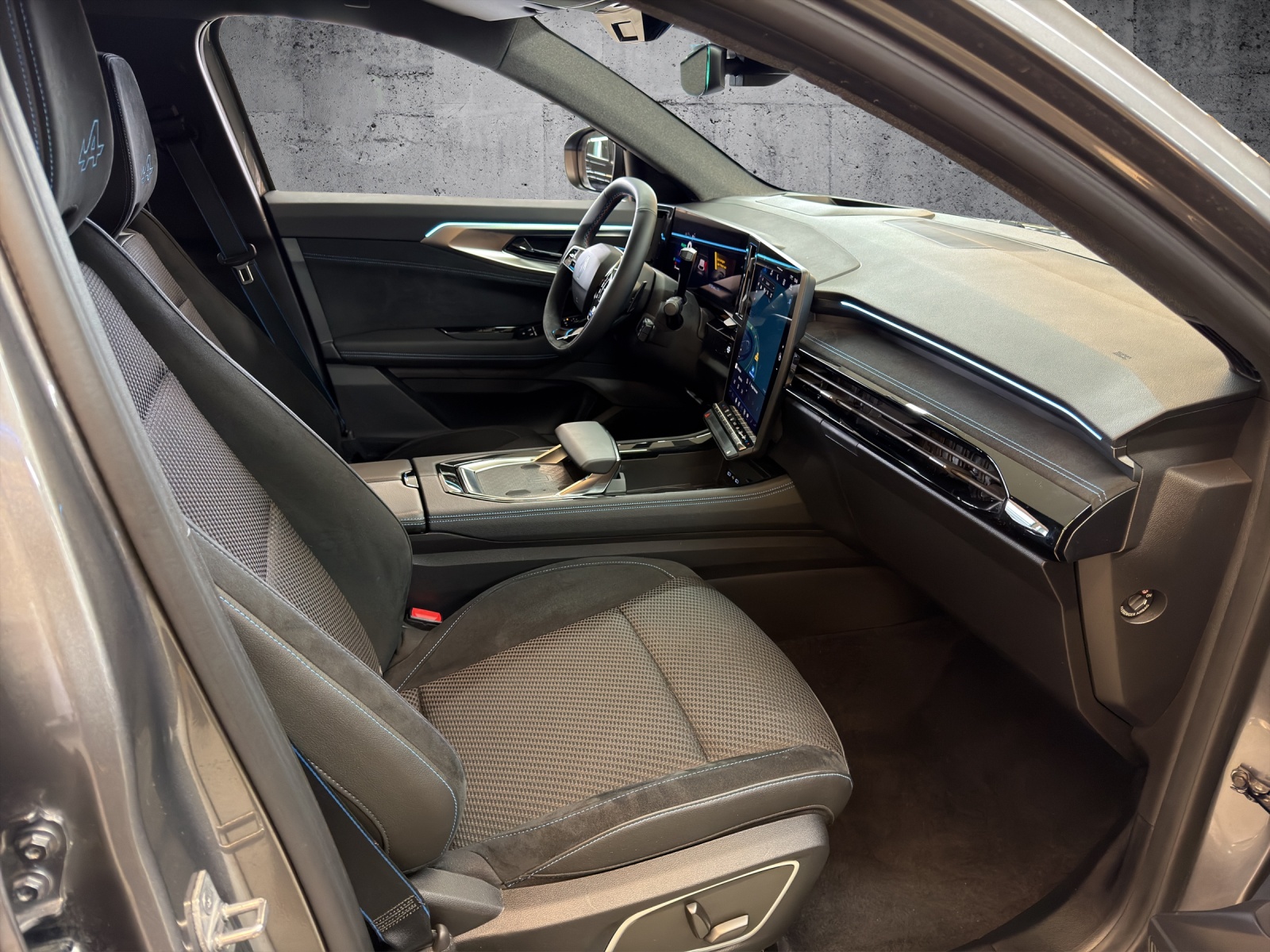 RENAULT Espace 1.2 E-Tech 200 Esprit Alpine 5-Sitze-image-20