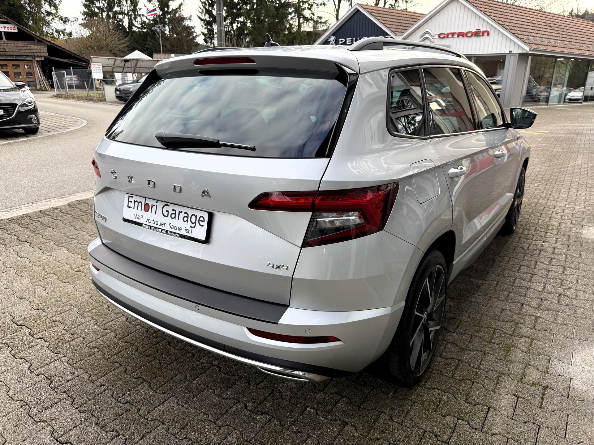 SKODA Karoq 2.0 TDI SCR SportLine 4x4 DSG-image-4