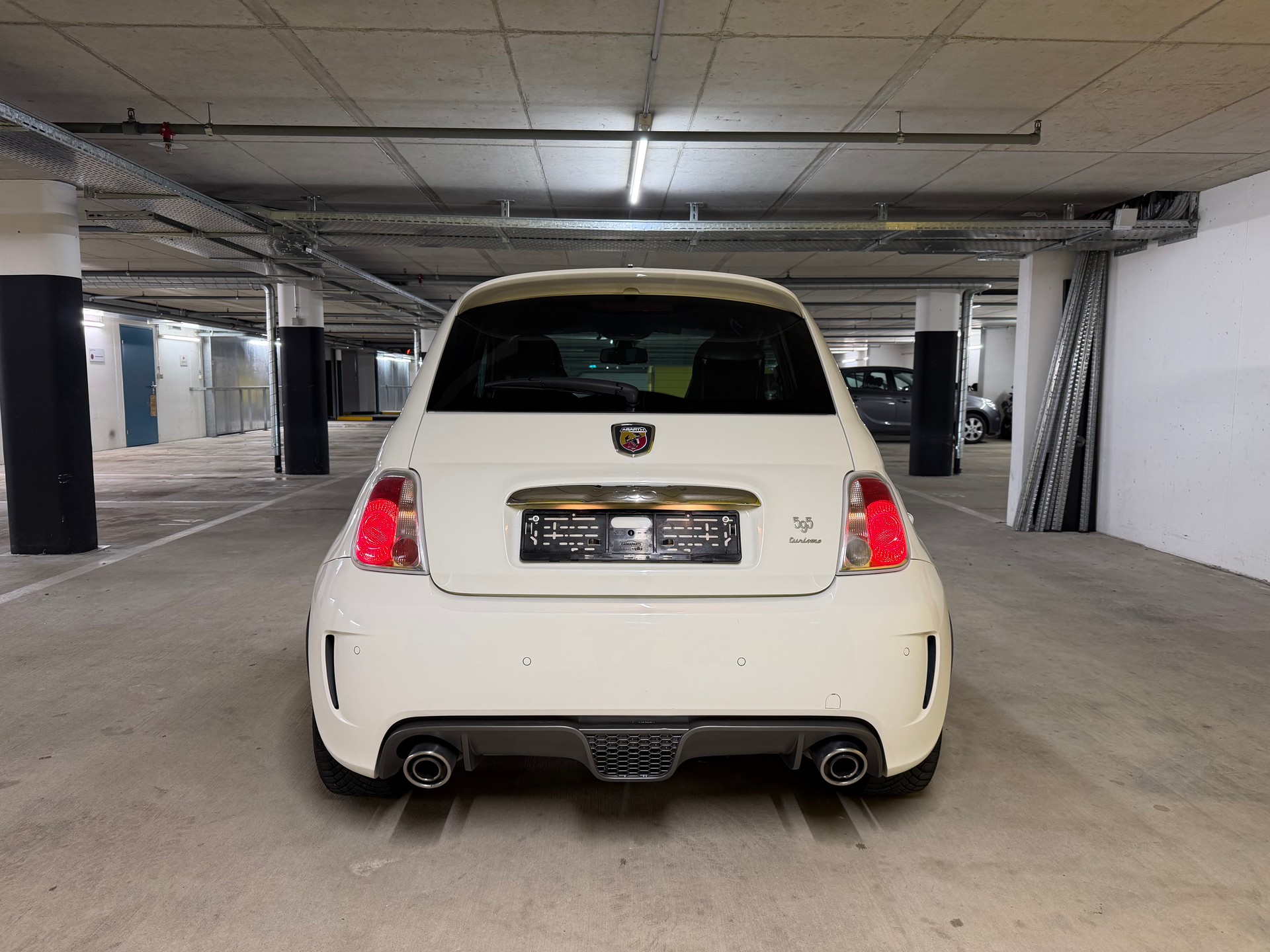 FIAT 595 1.4 16V Turbo Abarth Turismo-image-5