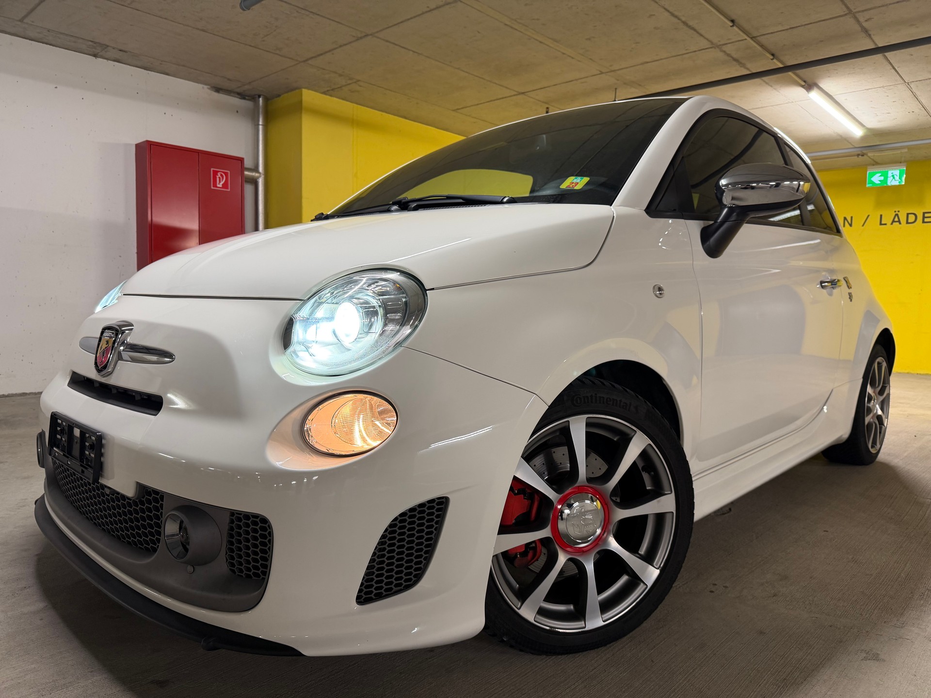 FIAT 595 1.4 16V Turbo Abarth Turismo-image-8