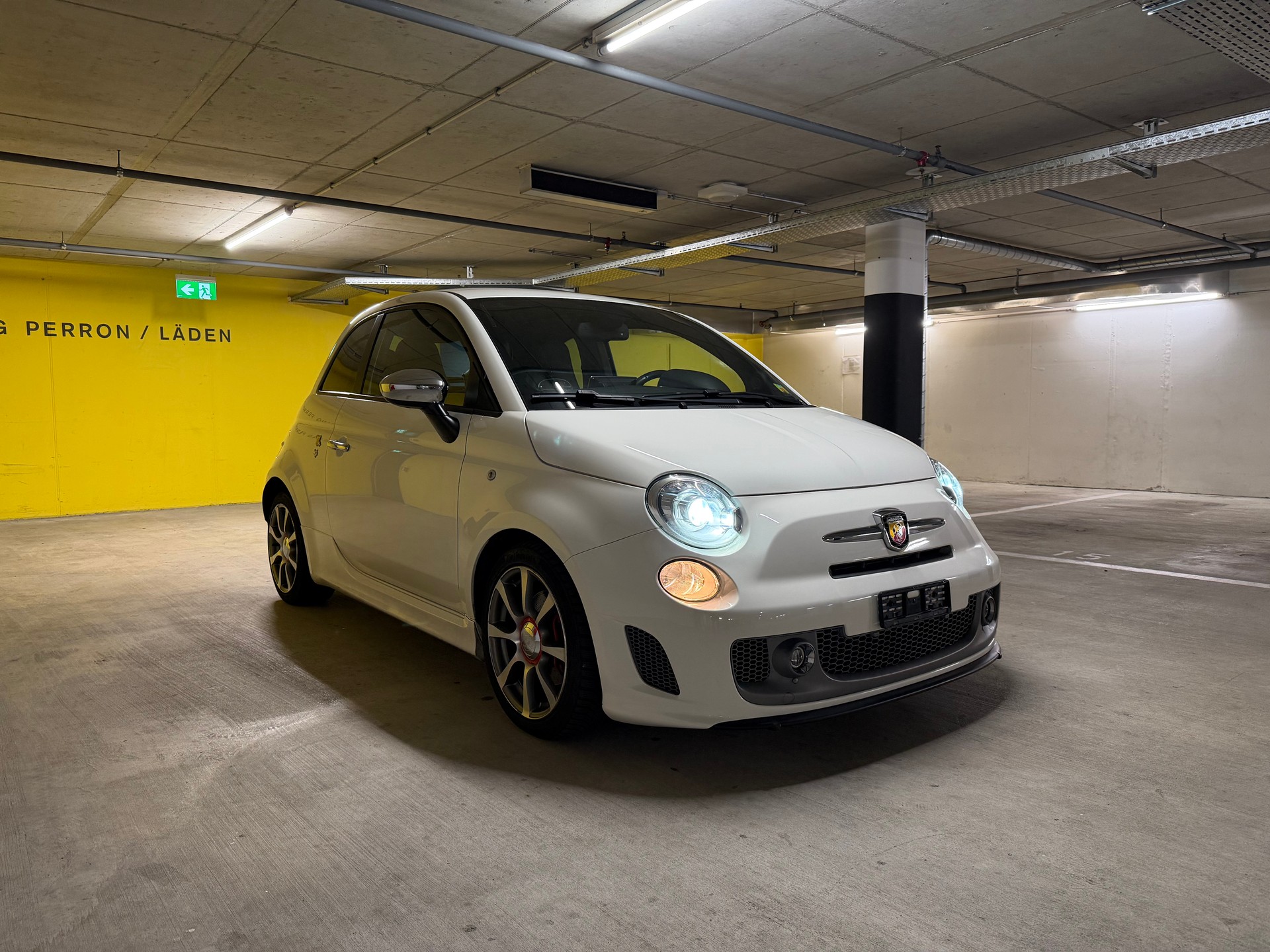 FIAT 595 1.4 16V Turbo Abarth Turismo-image-2