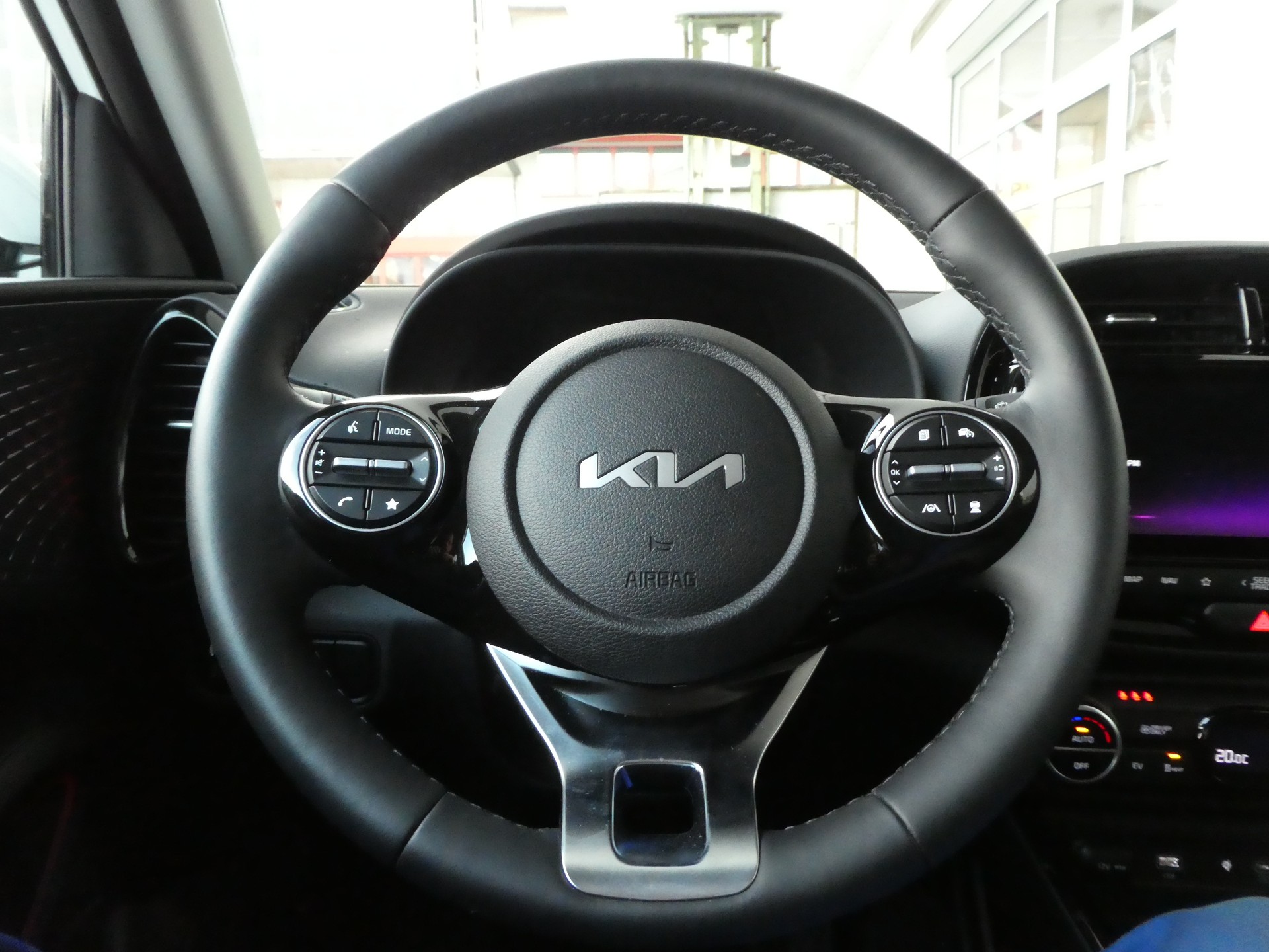 KIA e Soul Style-image-8