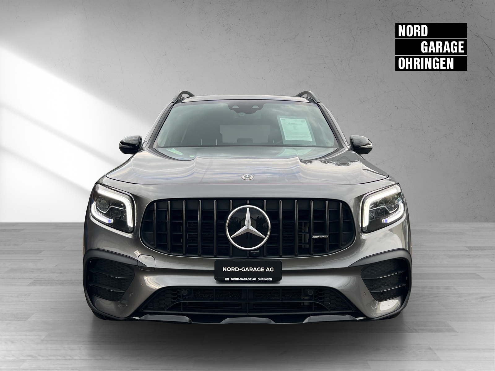 MERCEDES-BENZ GLB 35 AMG 4 MATIC-showroom-element-1