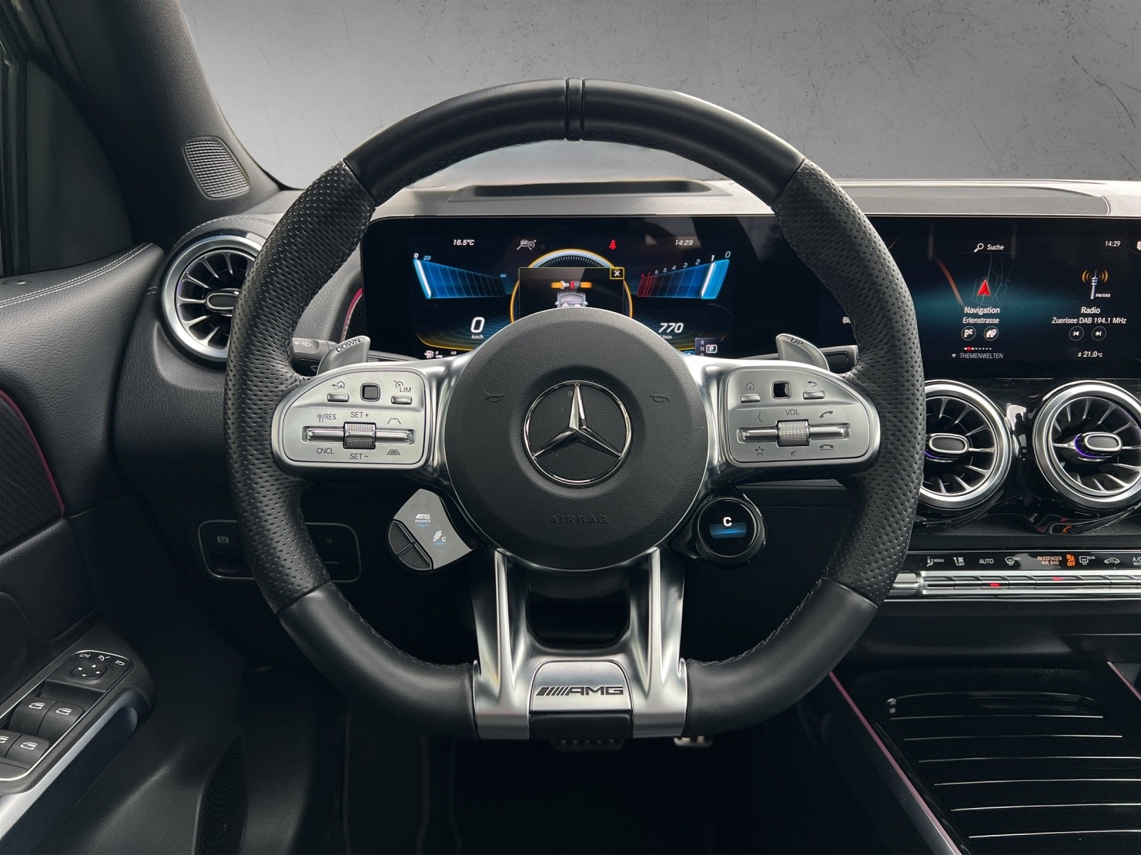 MERCEDES-BENZ GLB 35 AMG 4 MATIC-image-8