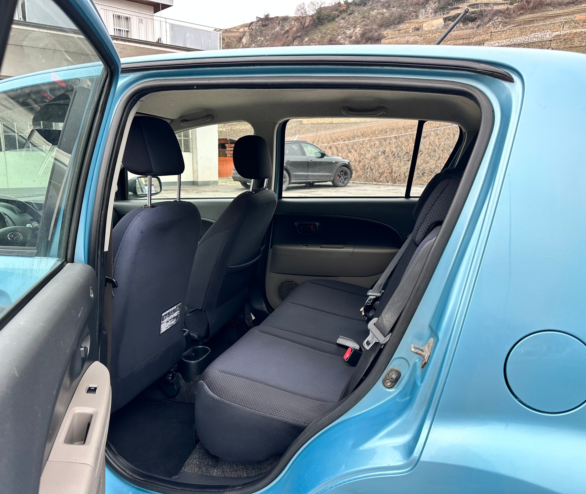 DAIHATSU Sirion 1.3 eco-4WD-image-15