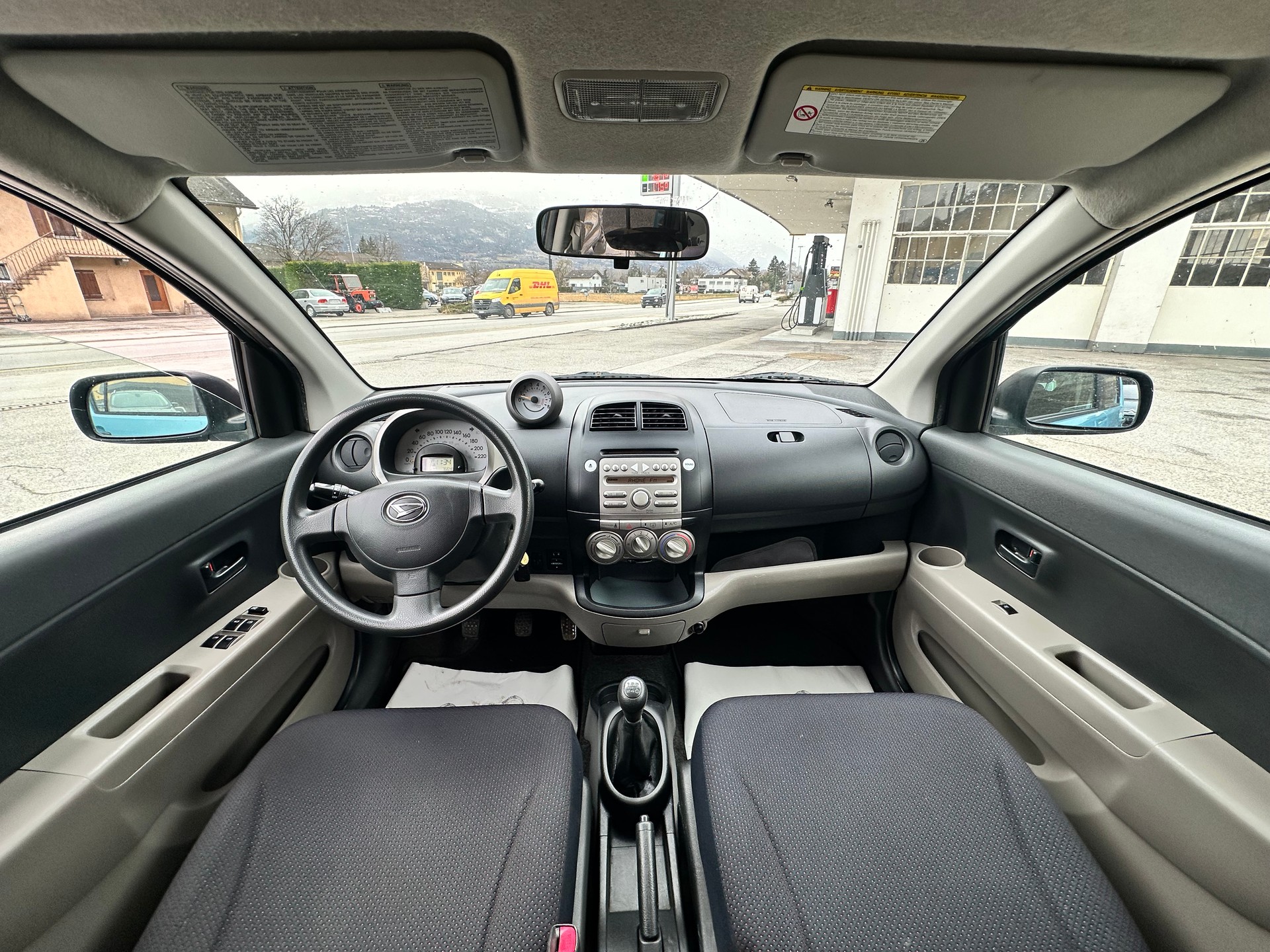 DAIHATSU Sirion 1.3 eco-4WD-image-10