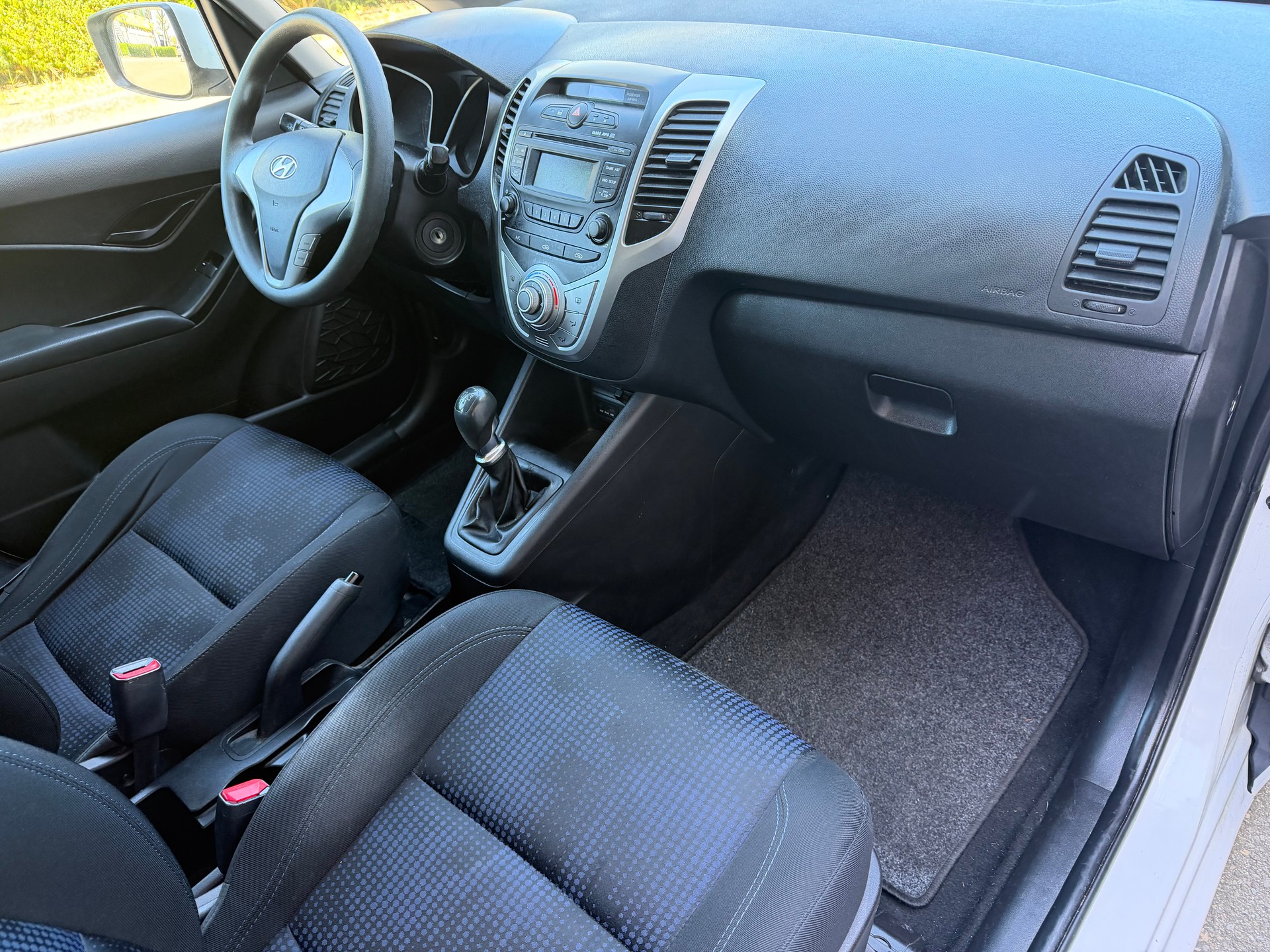 HYUNDAI iX201.4-image-11