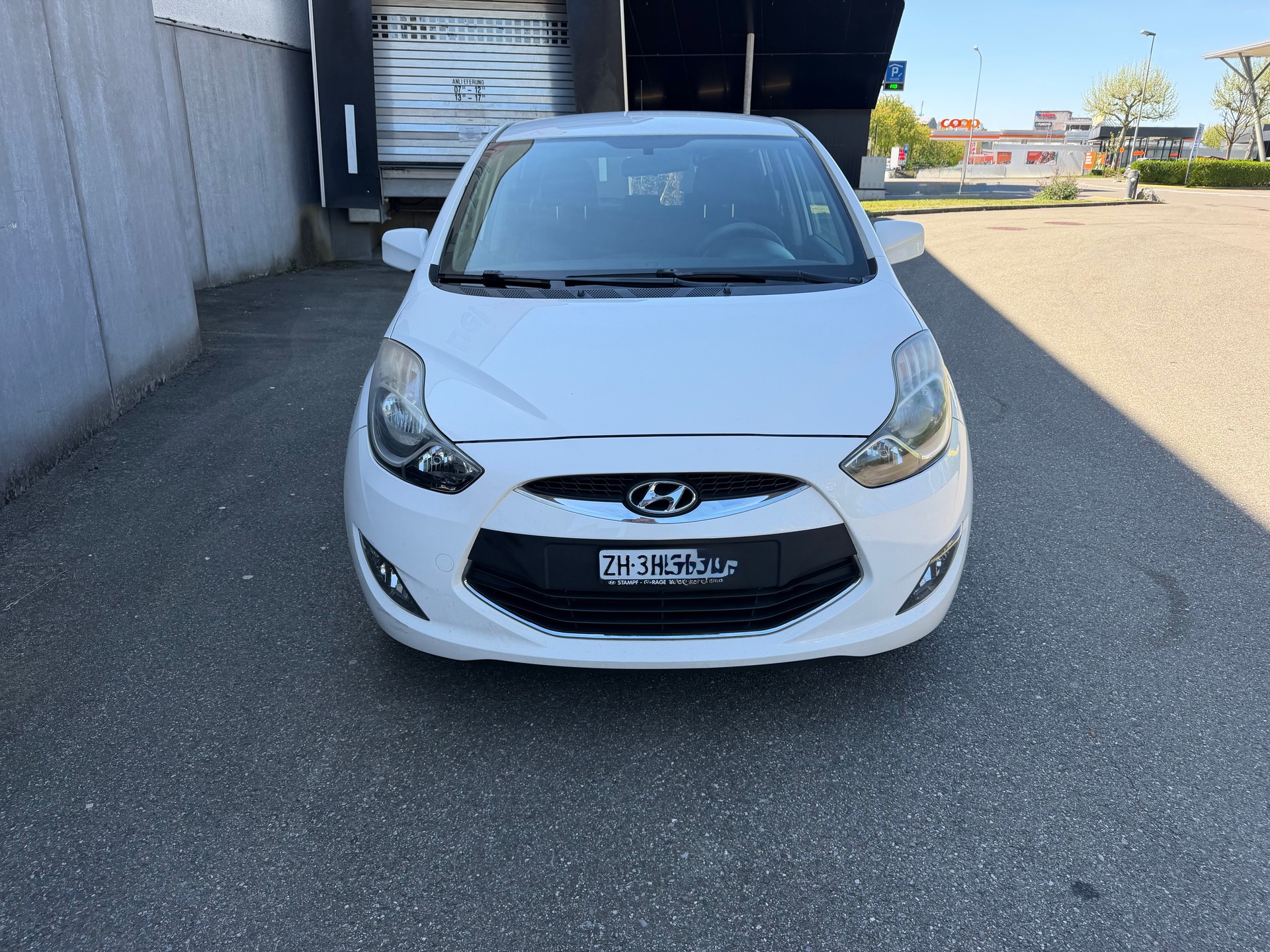 HYUNDAI iX201.4-showroom-element-1
