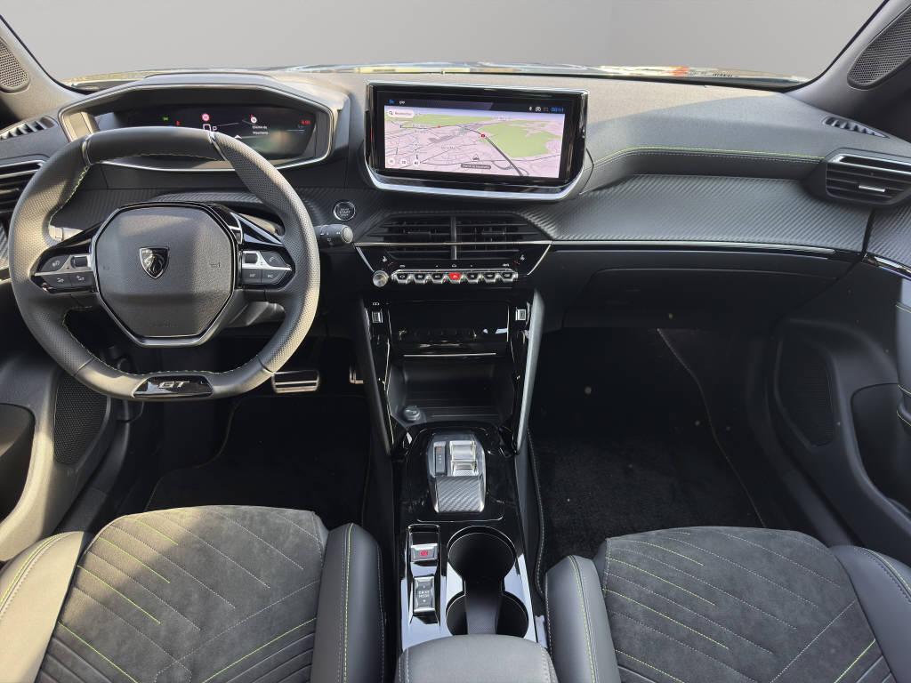 PEUGEOT 2008 1.2 Hybrid 145 GT-image-7
