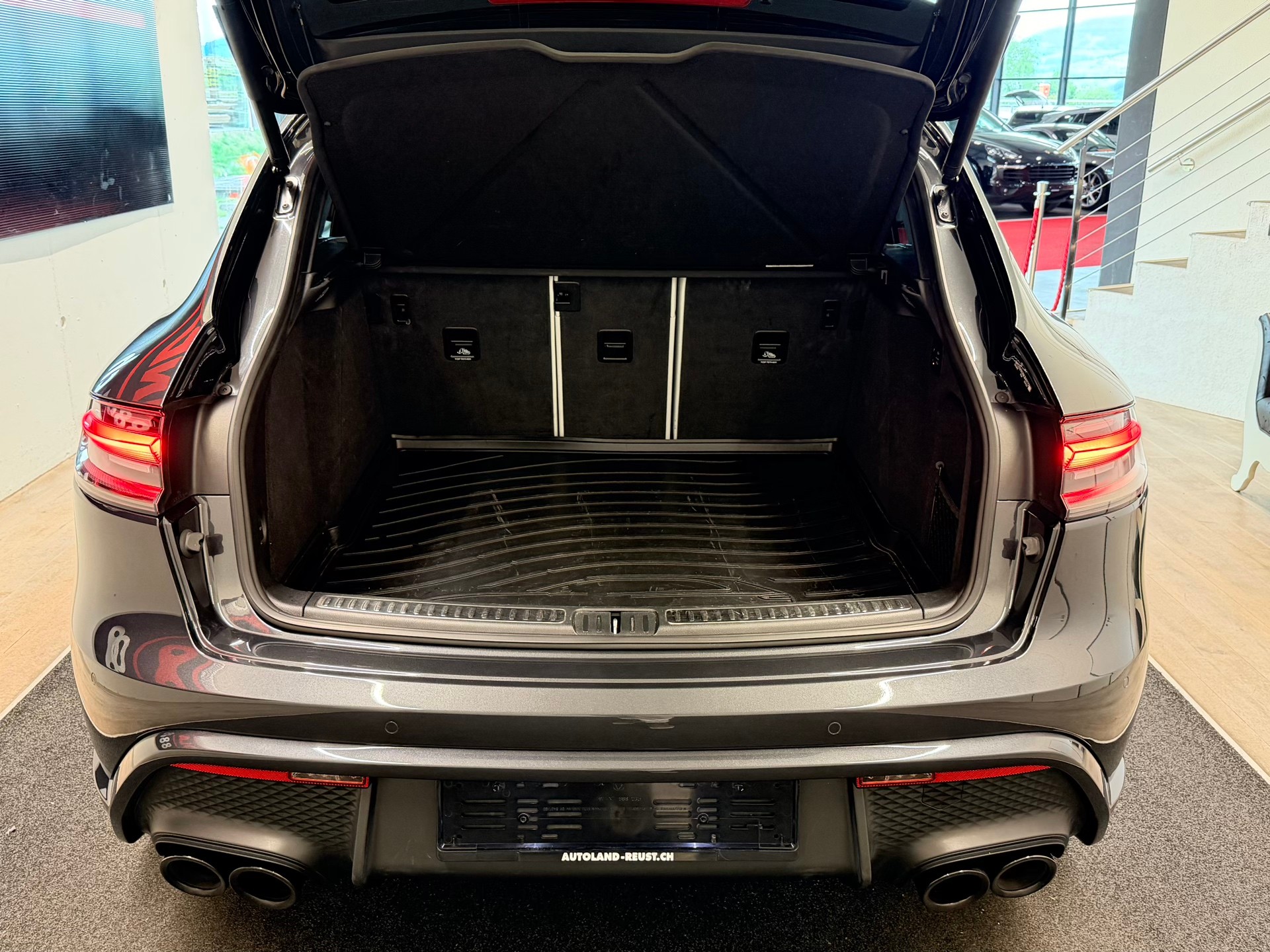 PORSCHE Macan GTS PDK-image-9