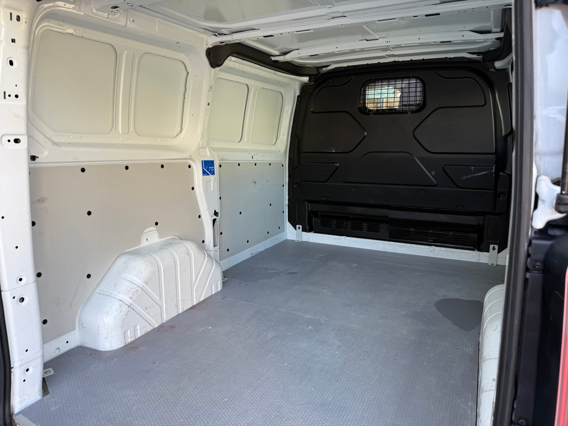 FORD Transit Custom Van 280 L1H1Trend-image-21